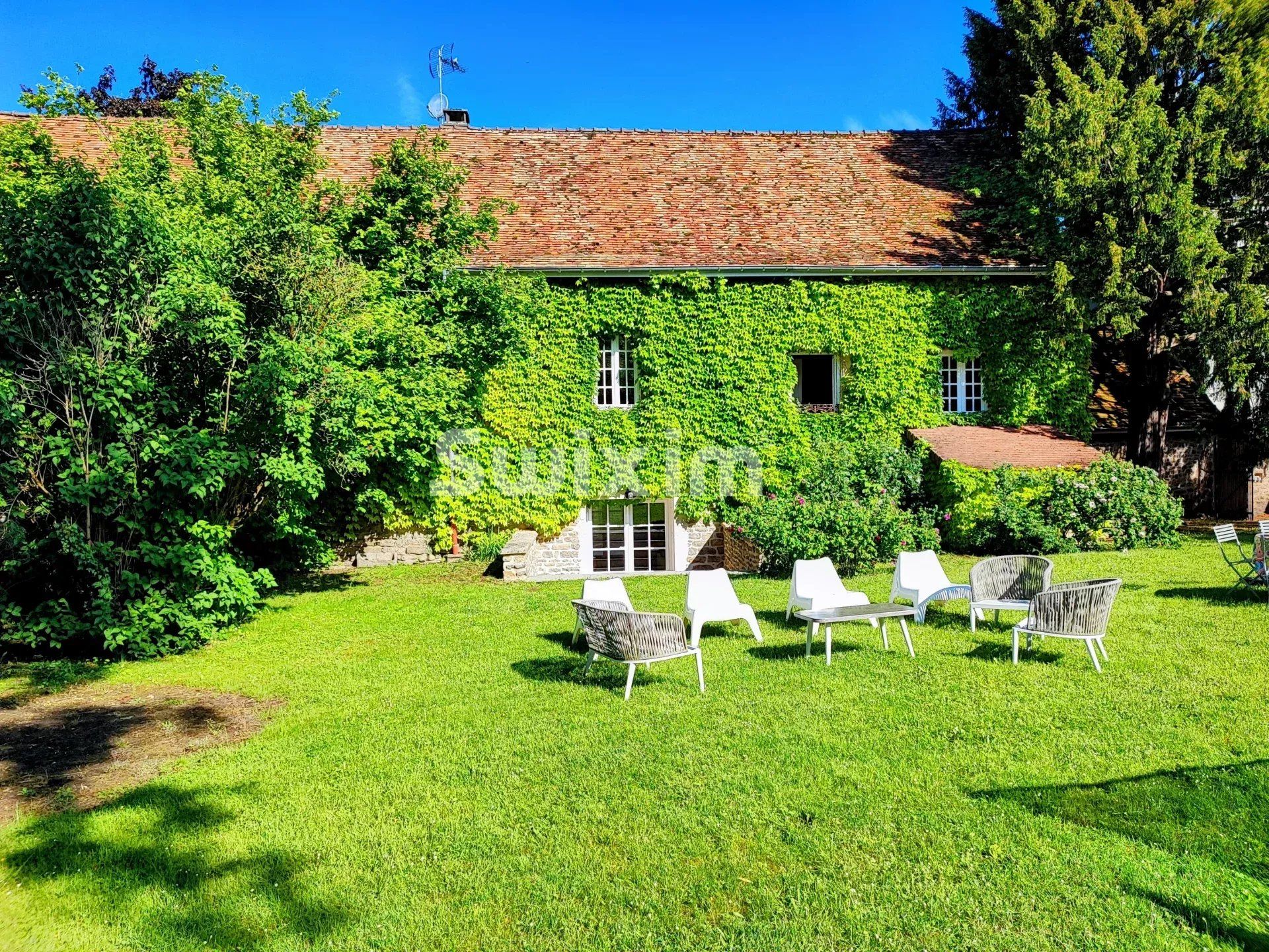 proprietà 14 Camere in vendita su Santenay (21590)