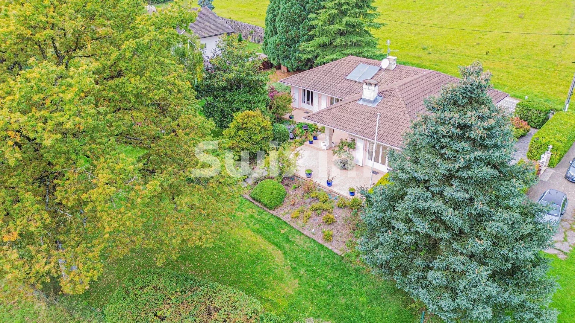 casa 7 Salas en venta en Sauverny (01220)