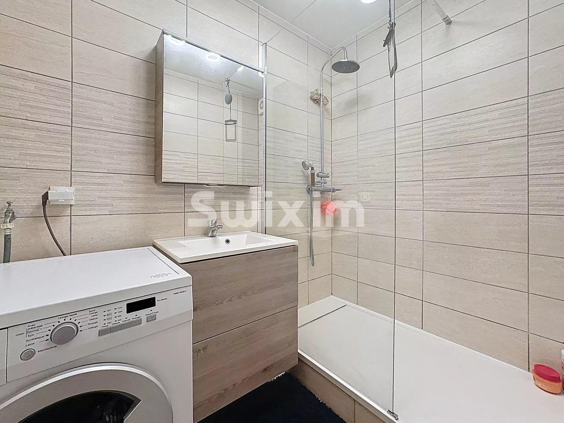apartment 2 Rooms for sale on Péron (01630)