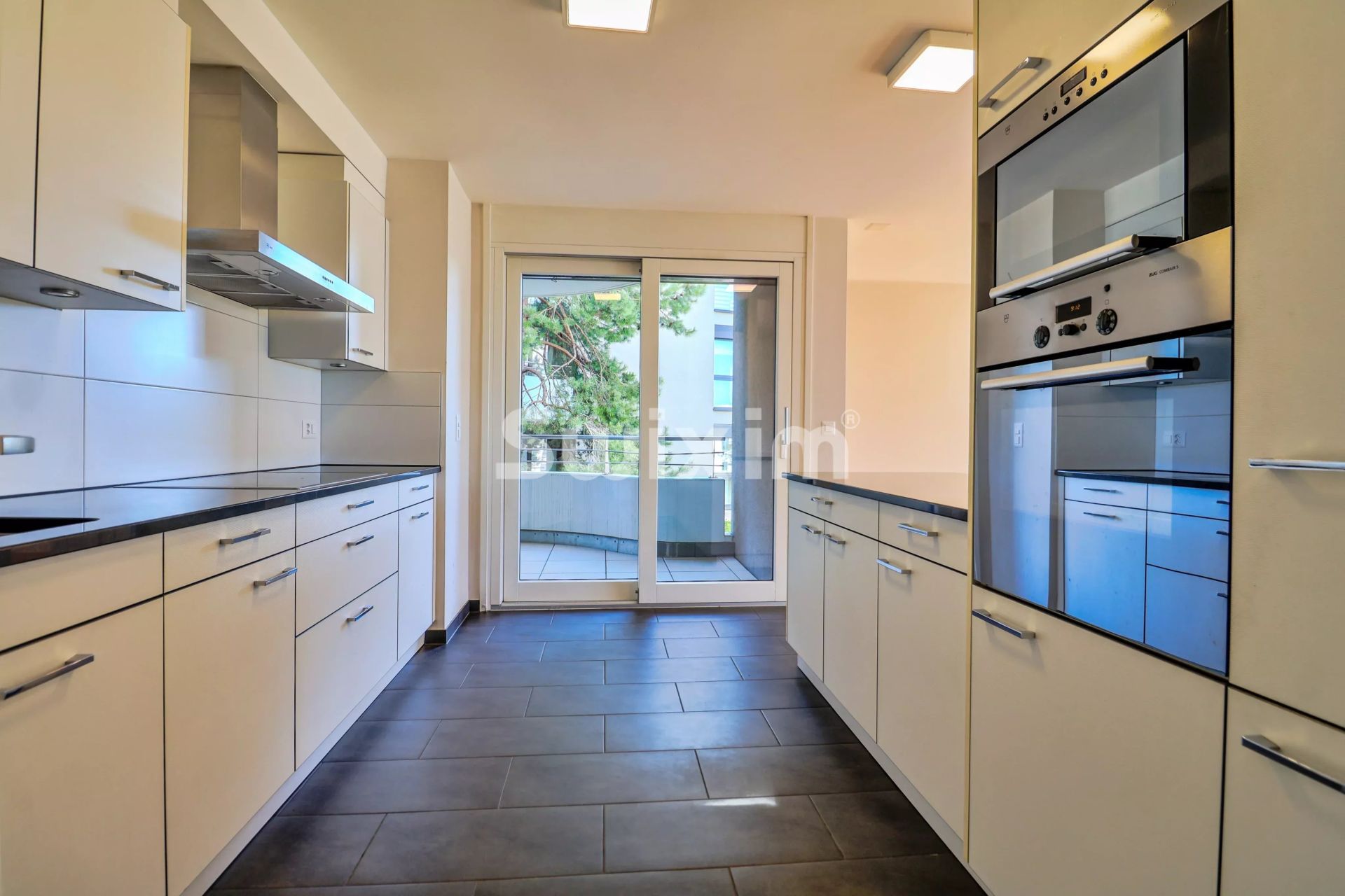 apartamento 4.5 Quartos para aluguer sobre Pully (1009)