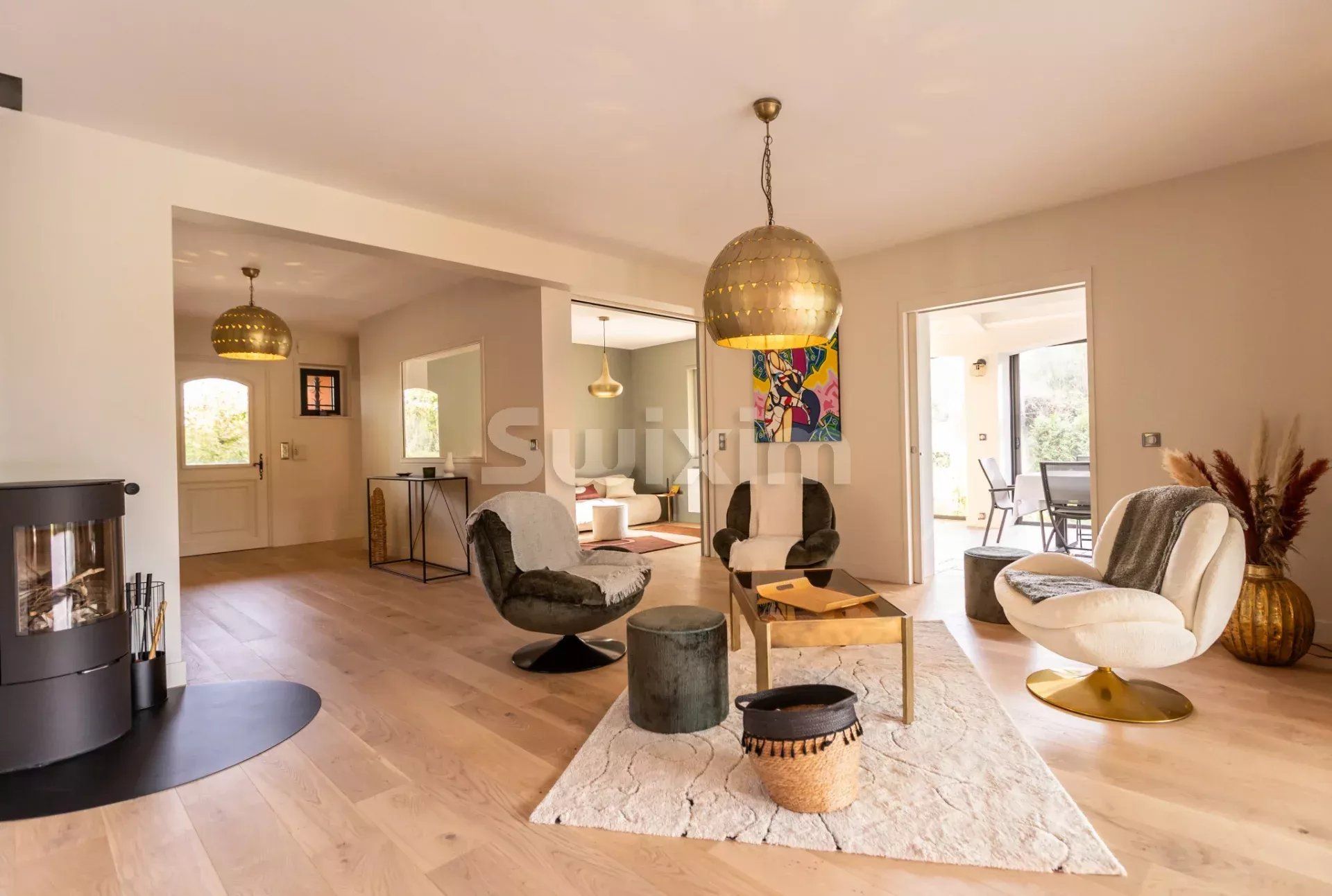 villa 7 Rooms for sale on Ruoms (07120)