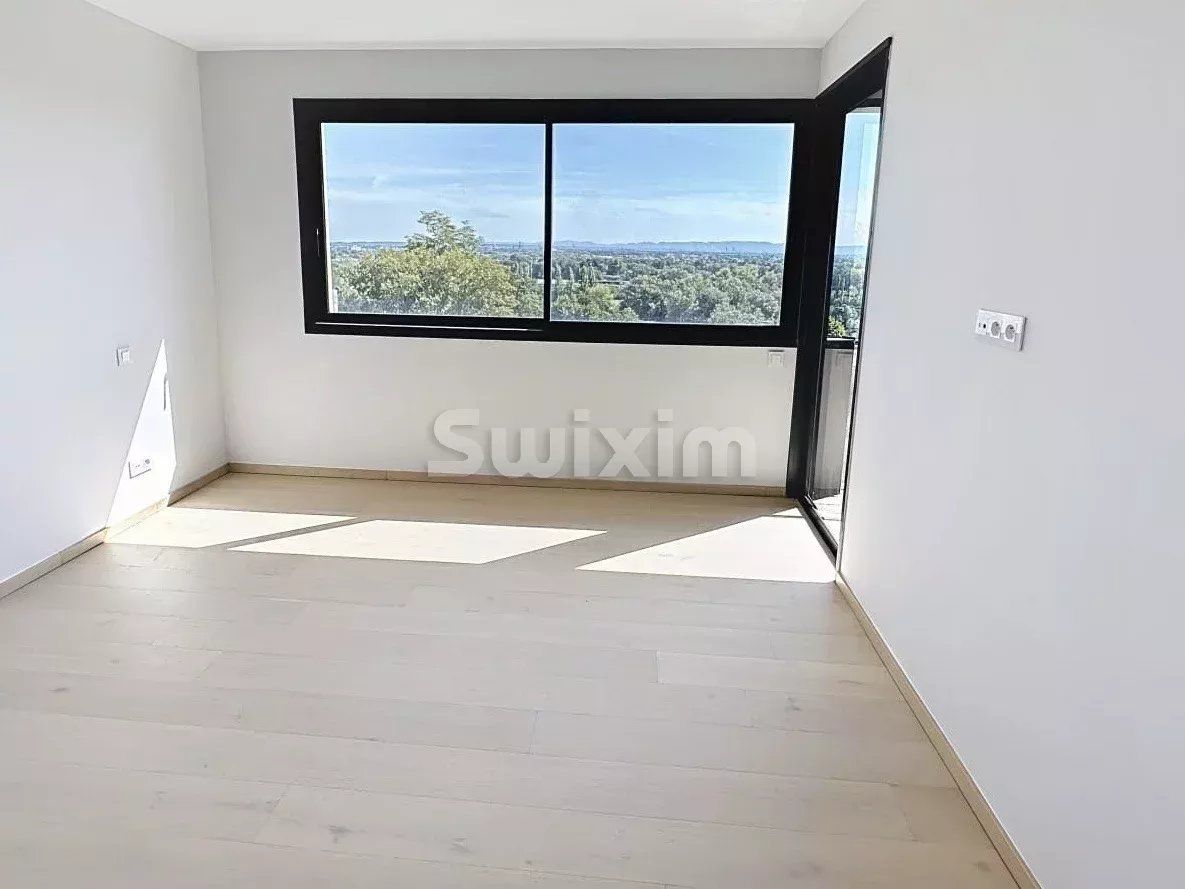 villa 7 Pièces en vente sur Les Angles (30133)