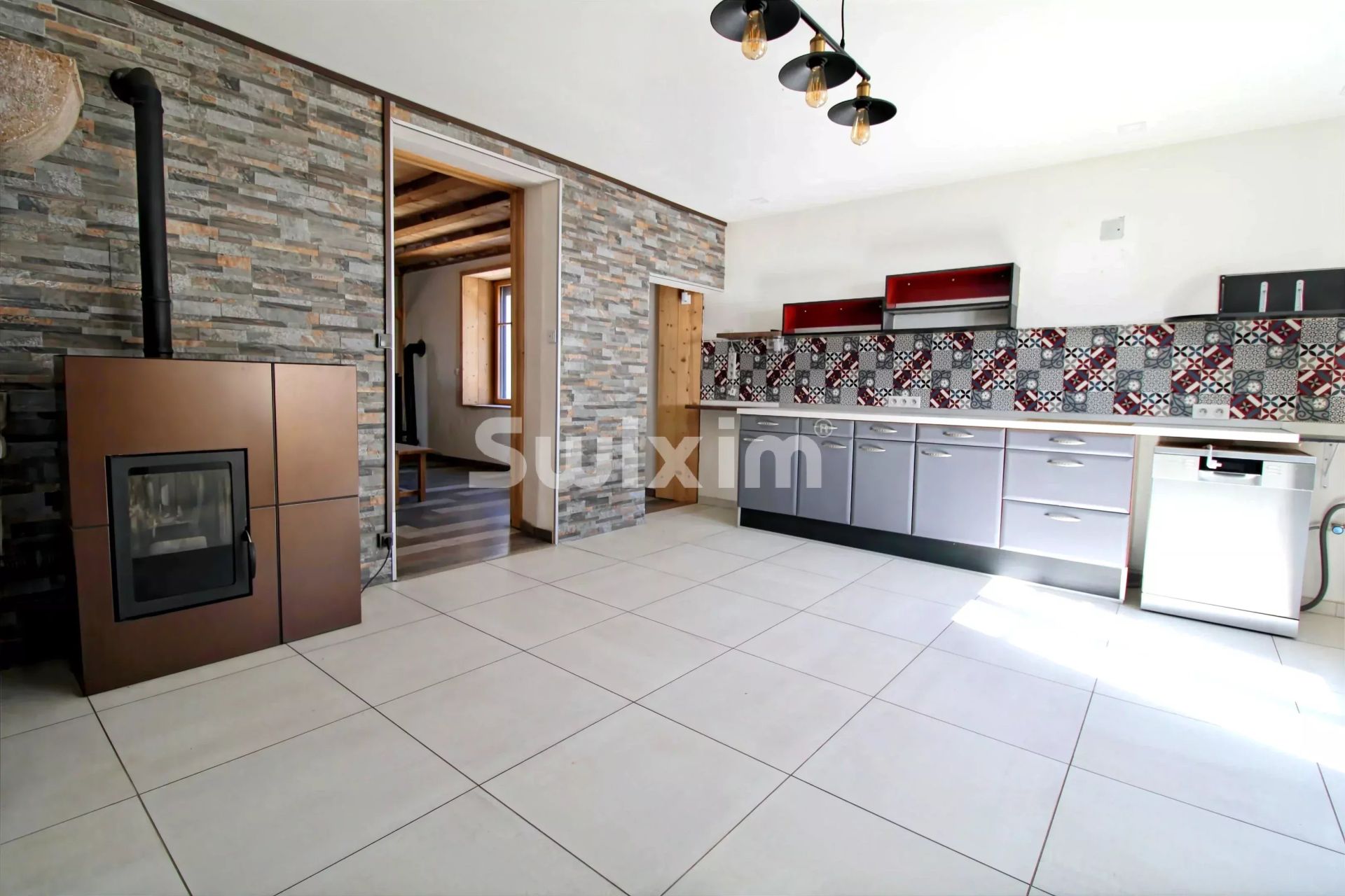 casa 6 Quartos para venda sobre Saint-Laurent-en-Grandvaux (39150)