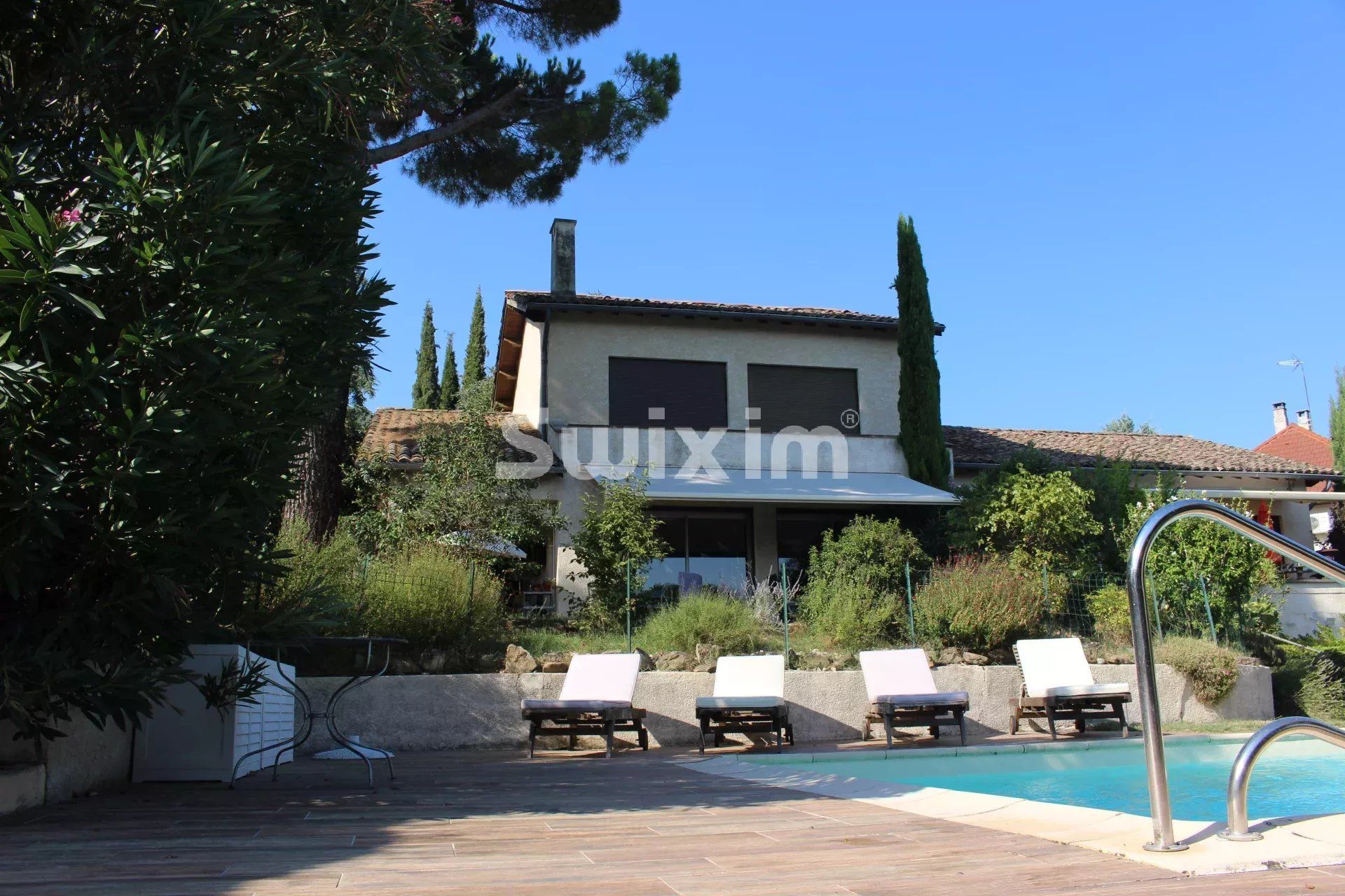 casa 6 Camere in vendita su Mours-Saint-Eusèbe (26540)