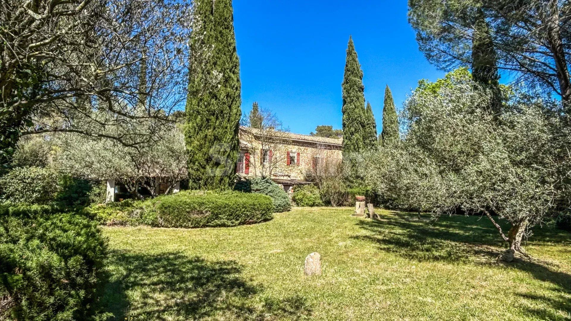 mas 7 Pièces en vente sur Uzès (30700)