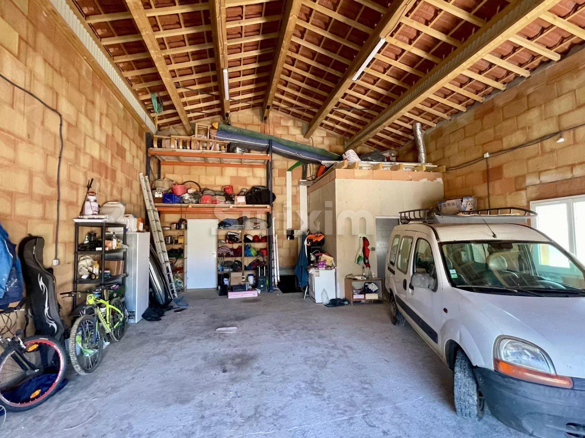 villa 5 Rooms for sale on Allègre-les-Fumades (30500)