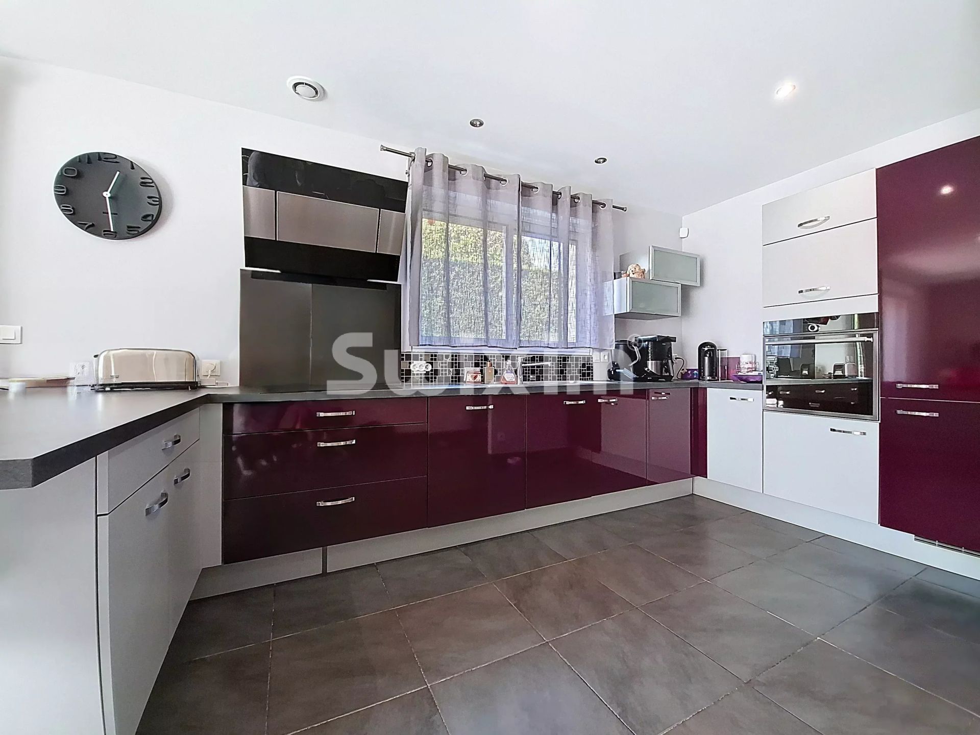 casa 4 Quartos para venda sobre Valserhône (01200)