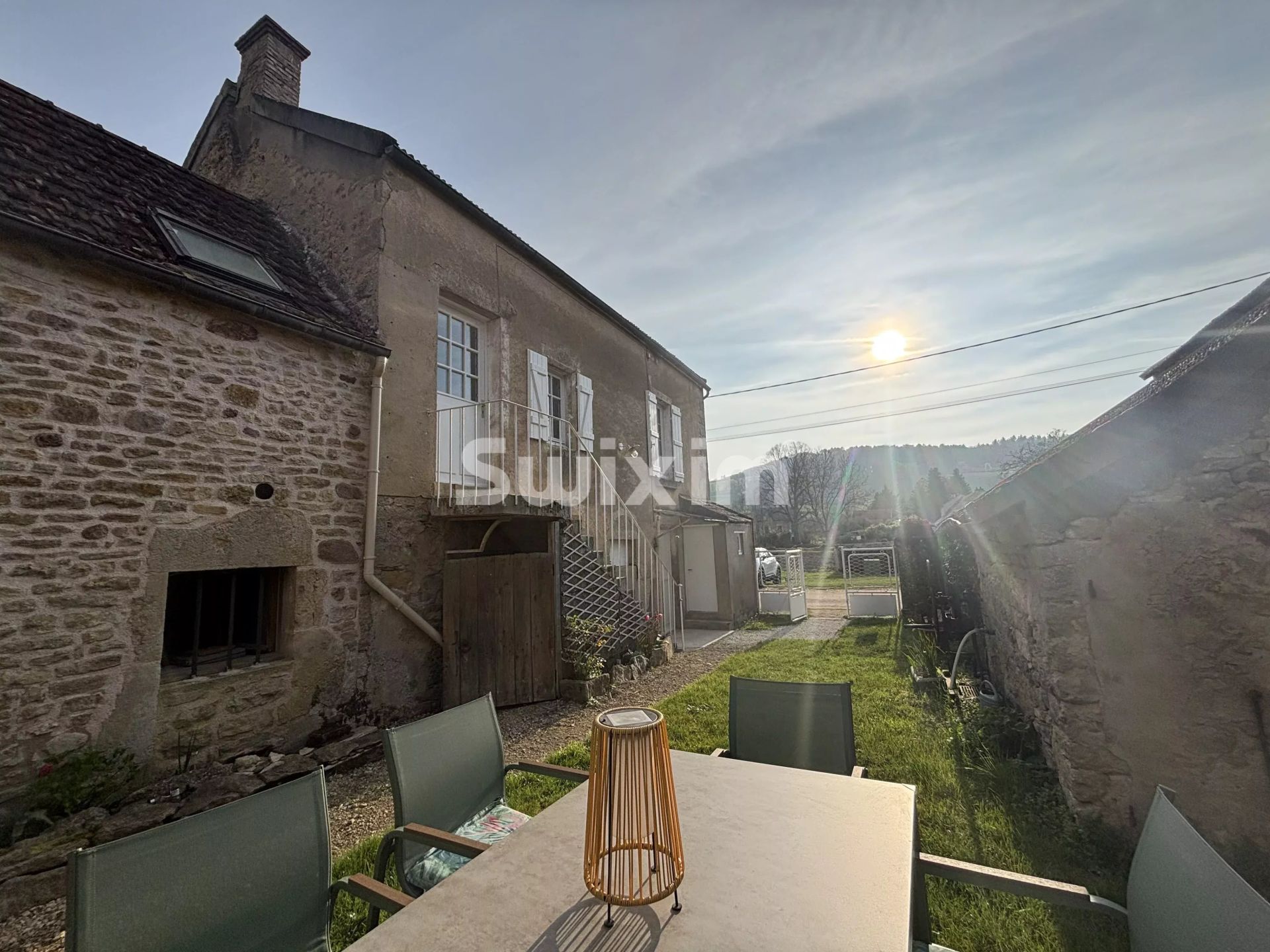 casa 4 Quartos para venda sobre Vault-de-Lugny (89200)