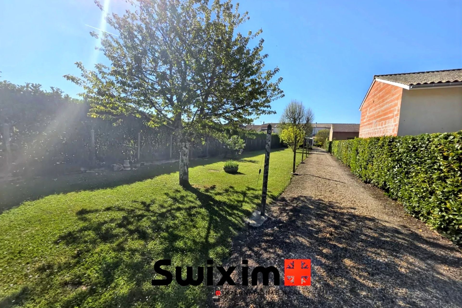 house 8 Rooms for sale on Saint-Laurent-Médoc (33112)