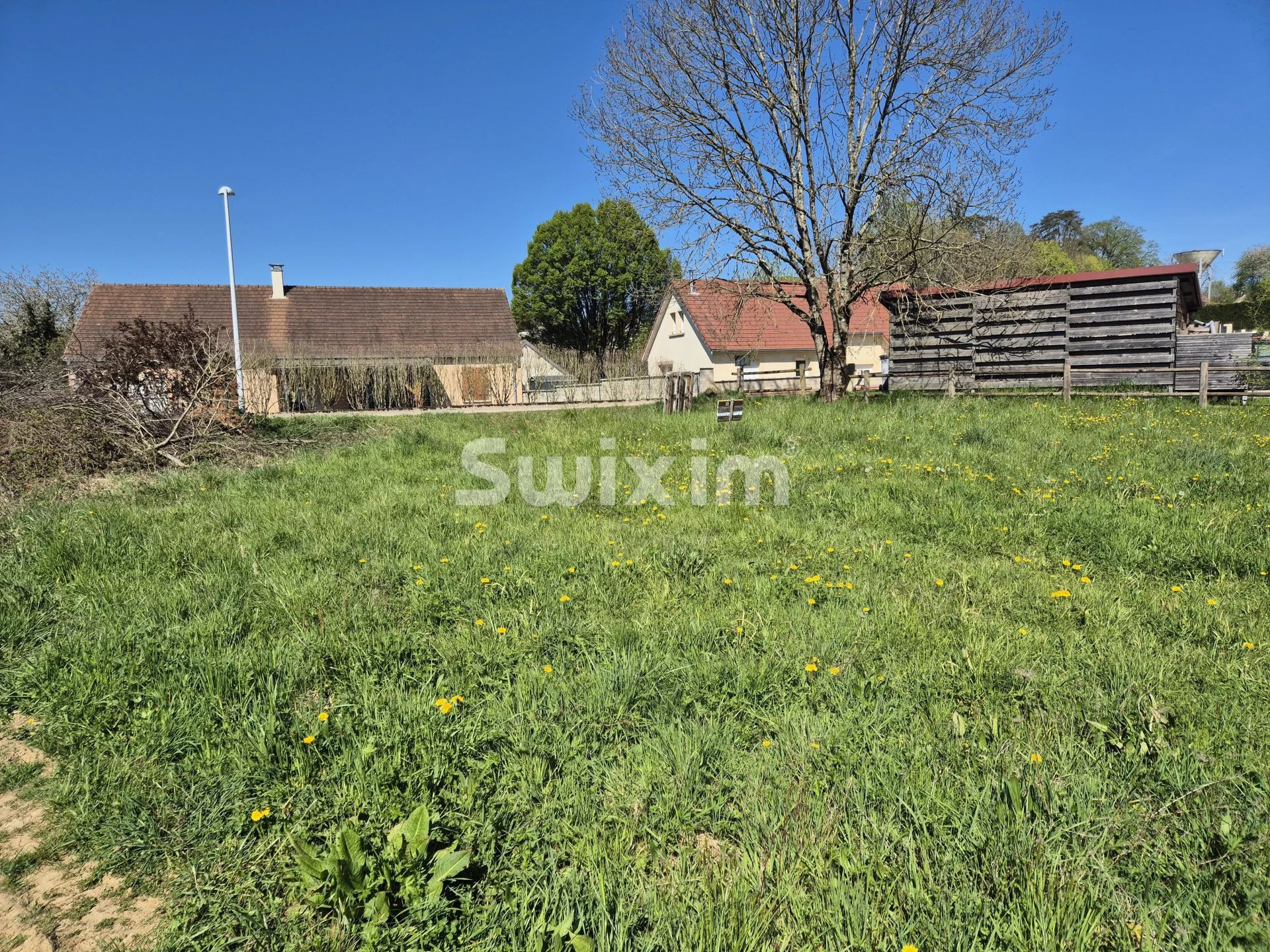 buildable land for sale on Orchamps (39700)