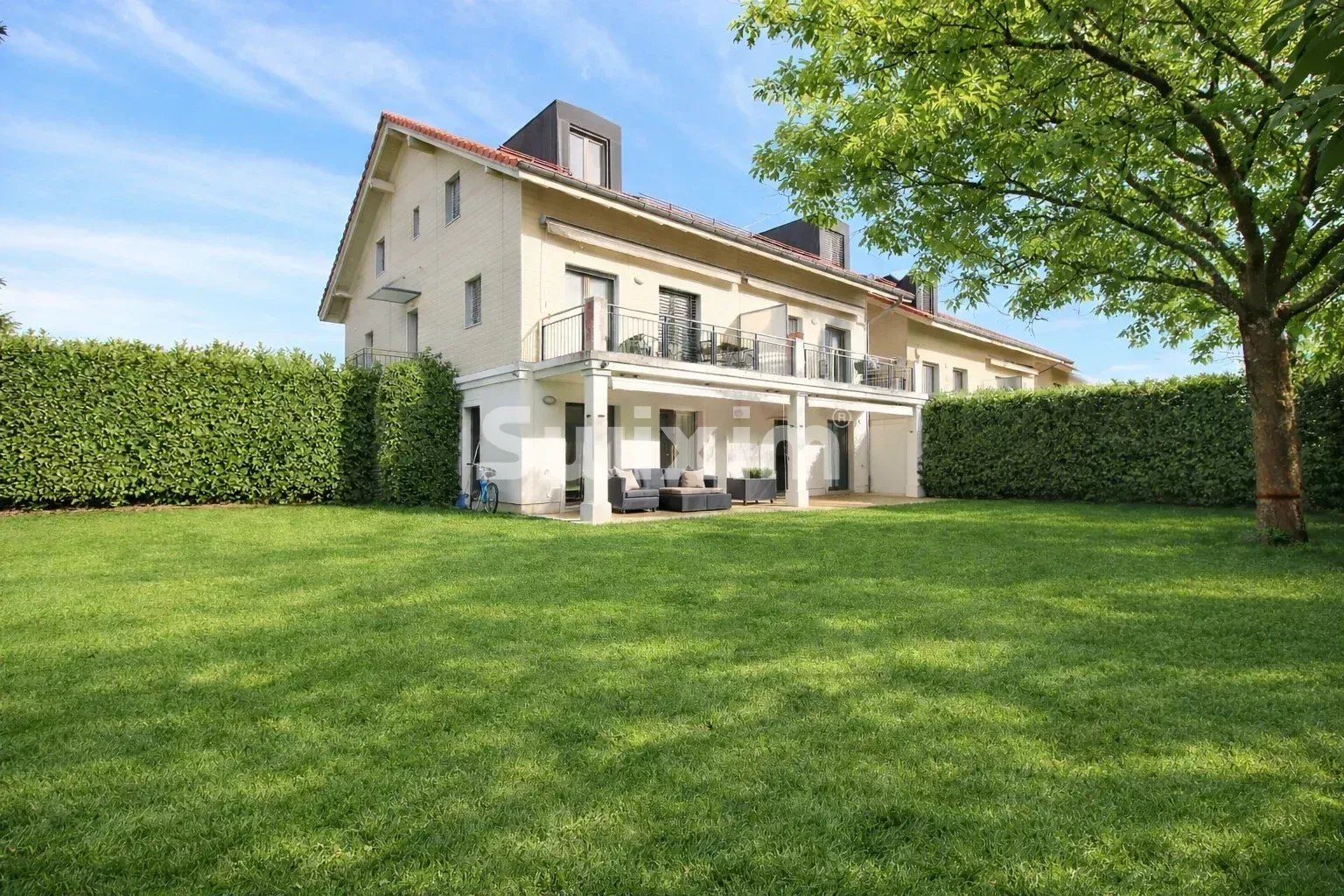 apartamento 6.5 Quartos para venda sobre Collex (1239)