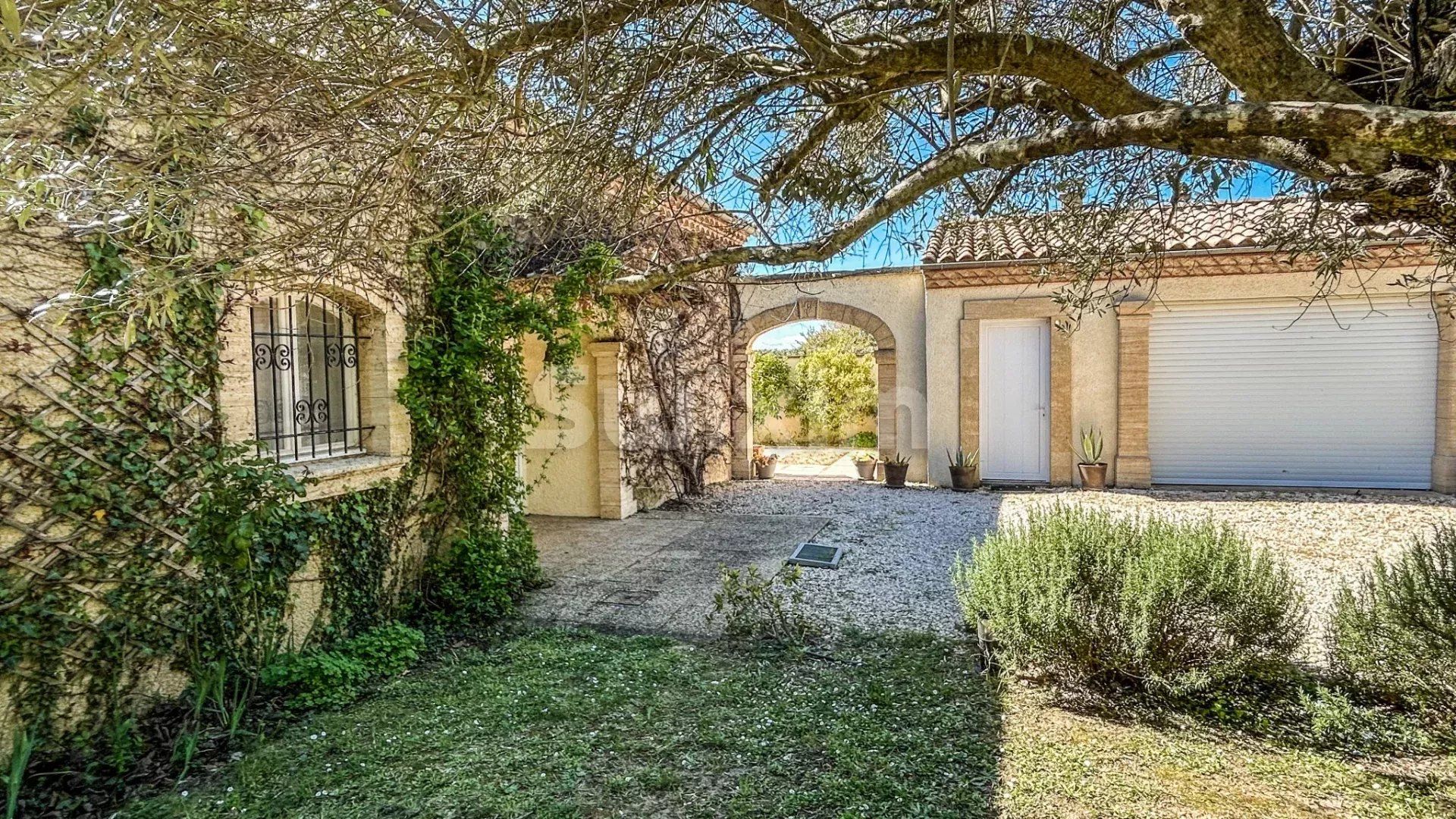 villa 4 Zimmer zum verkauf auf Uzès (30700)