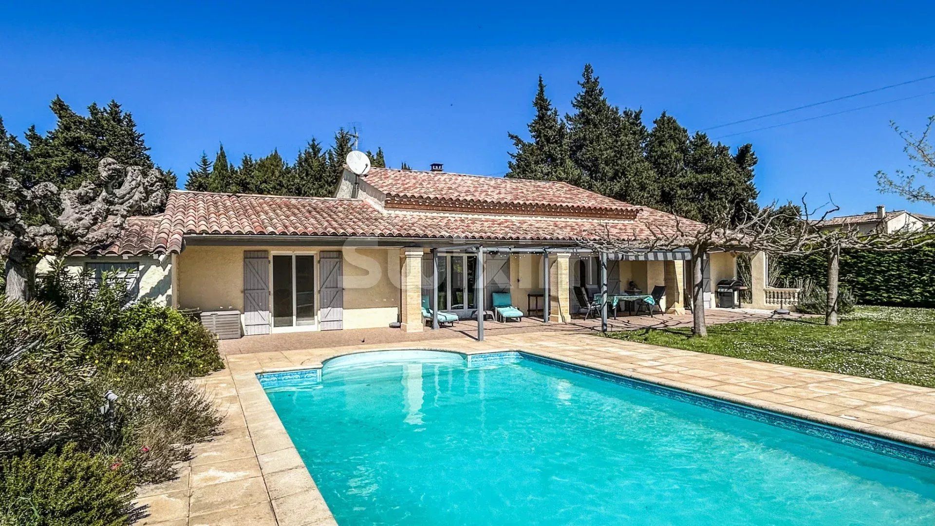 villa 4 Zimmer zum verkauf auf Uzès (30700)
