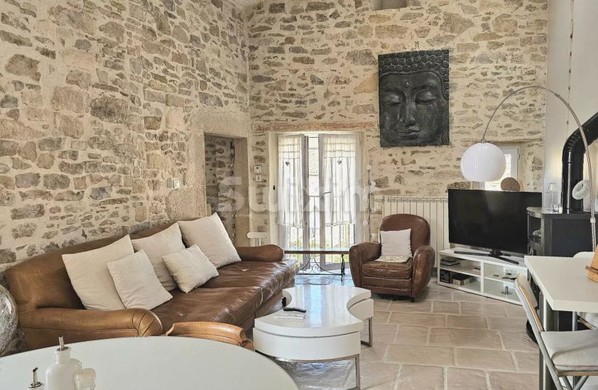 Vente Maison Saint-Césaire-de-Gauzignan 4&nbsp;Pièces 141&nbsp;m²