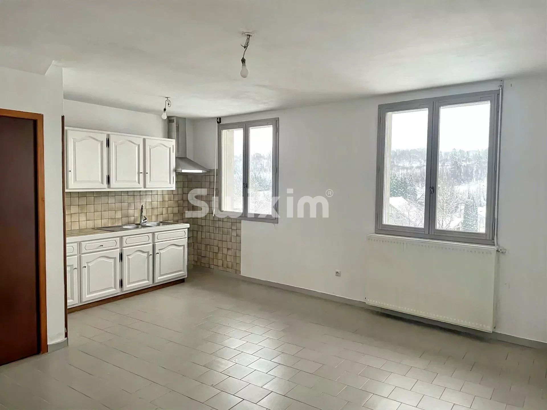 appartamento 4 Camere in affitto su Bonlieu (39130)