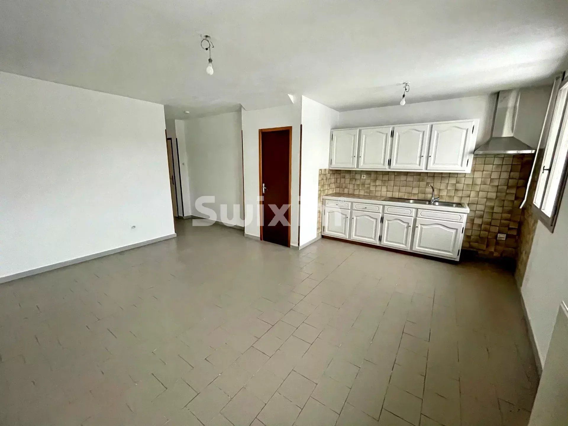 appartamento 4 Camere in affitto su Bonlieu (39130)