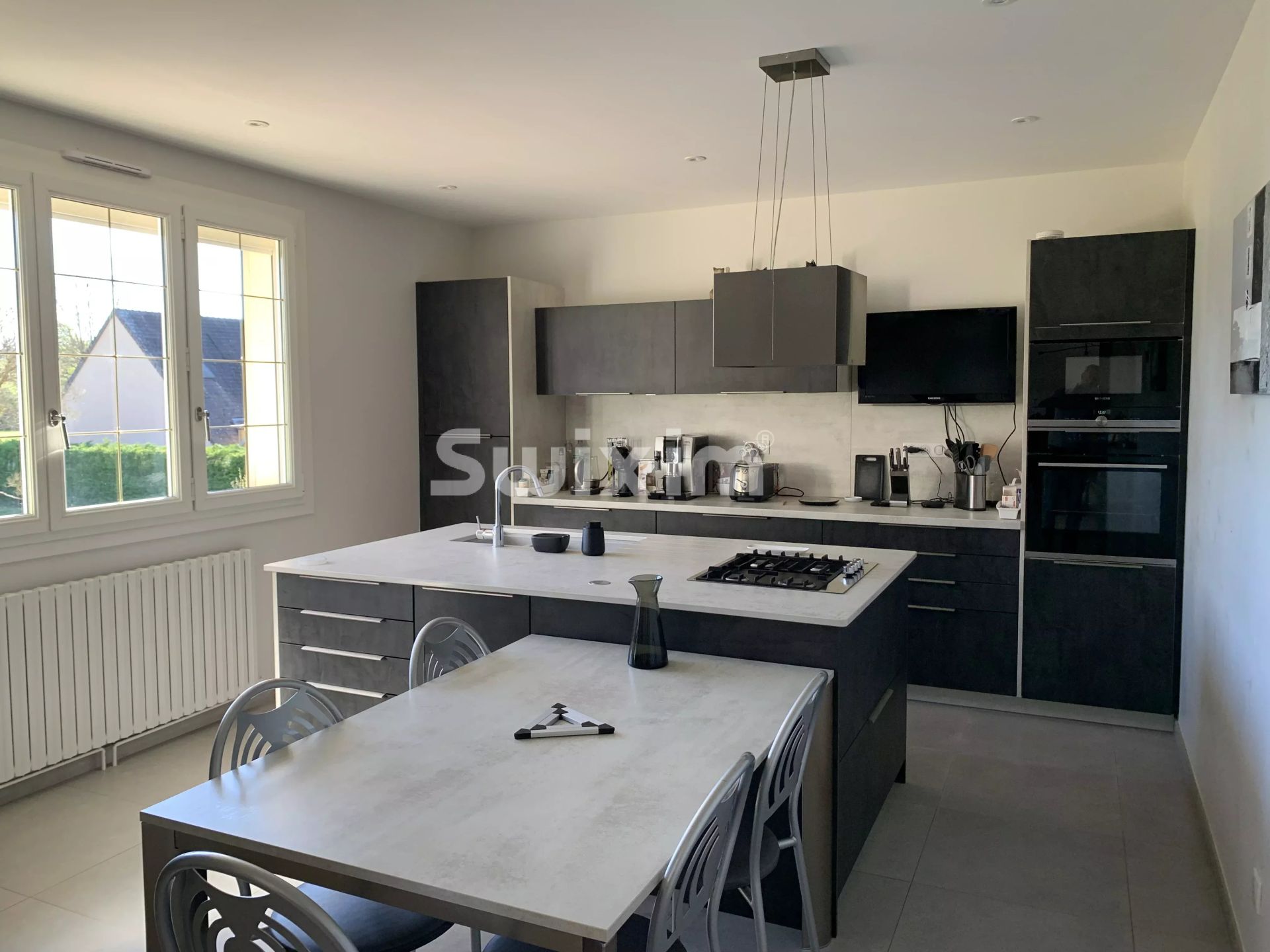 propiedad 10 Salas en venta en Fontaines (71150)