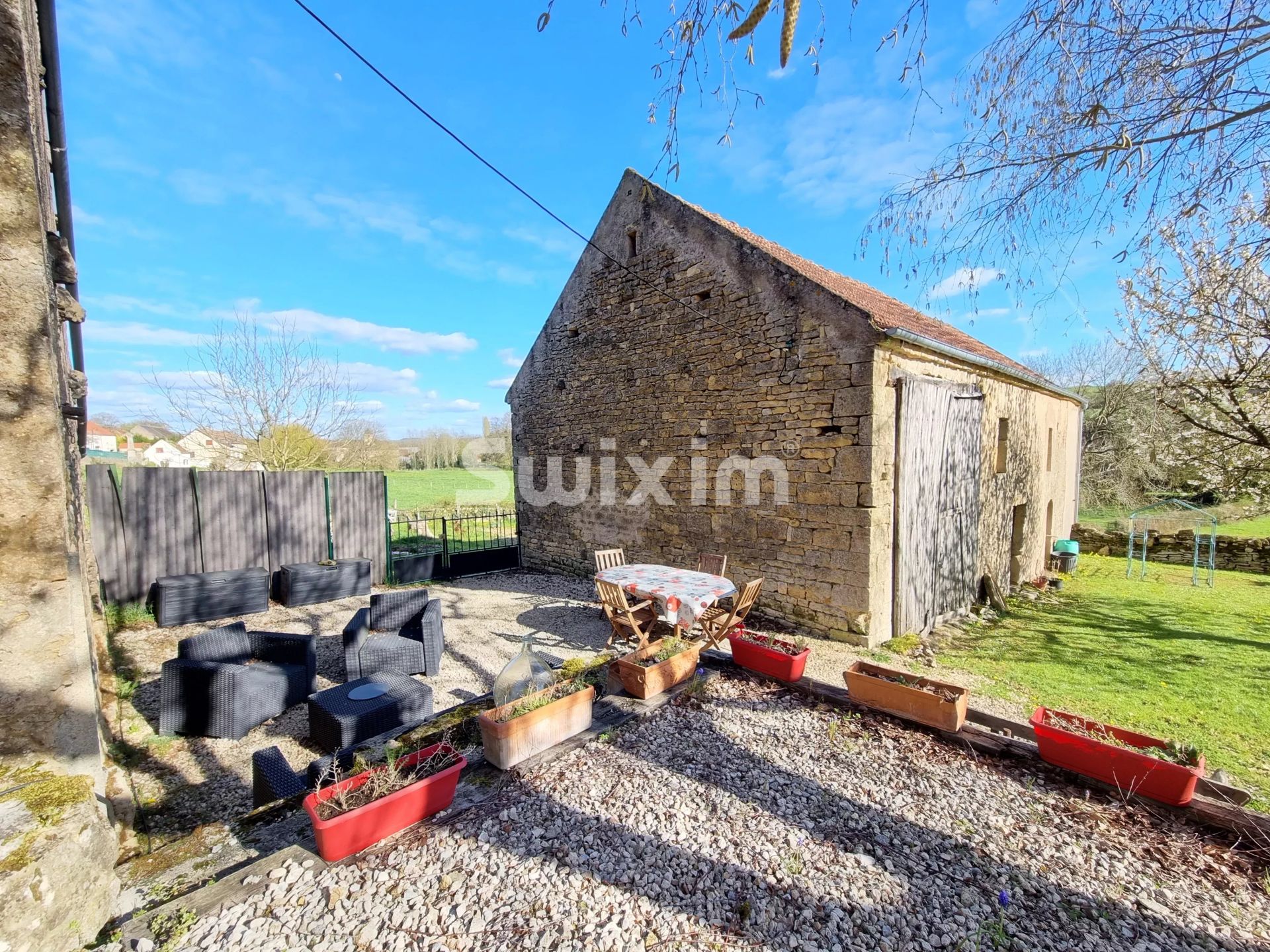 casa 5 Salas en venta en Teigny (58190)