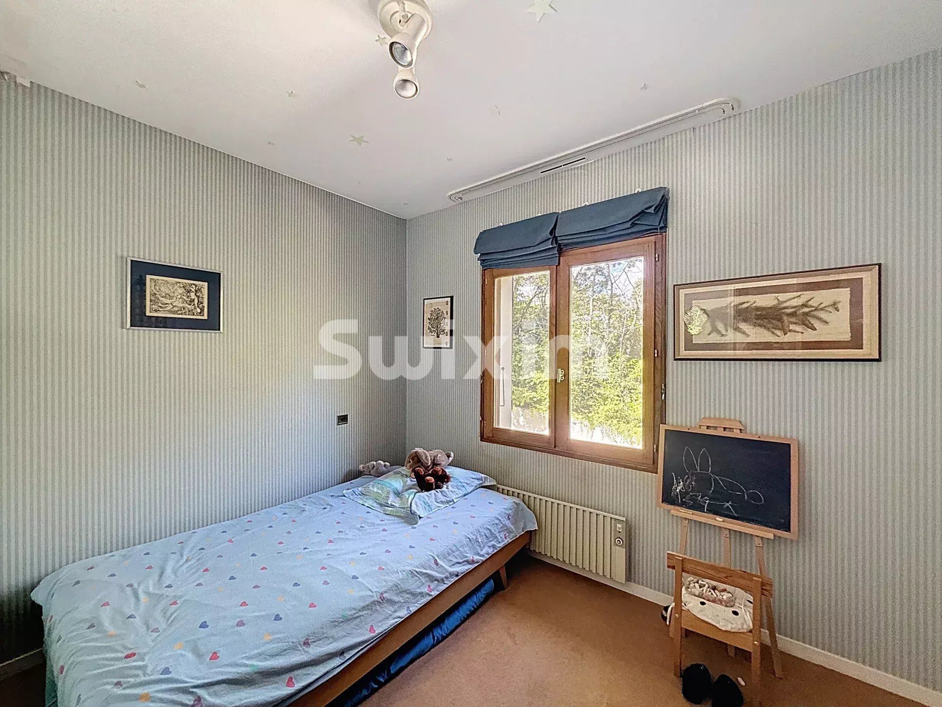 casa 7 Quartos para venda sobre Grilly (01220)