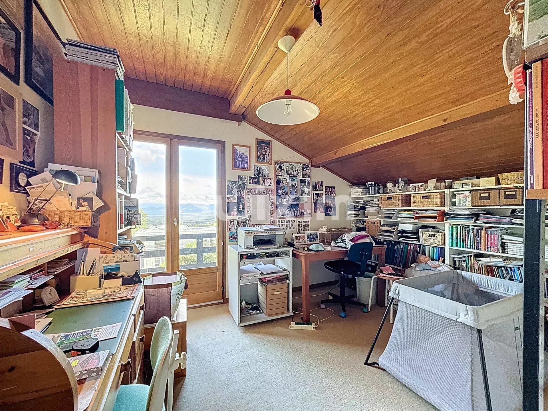 casa 7 Quartos para venda sobre Grilly (01220)