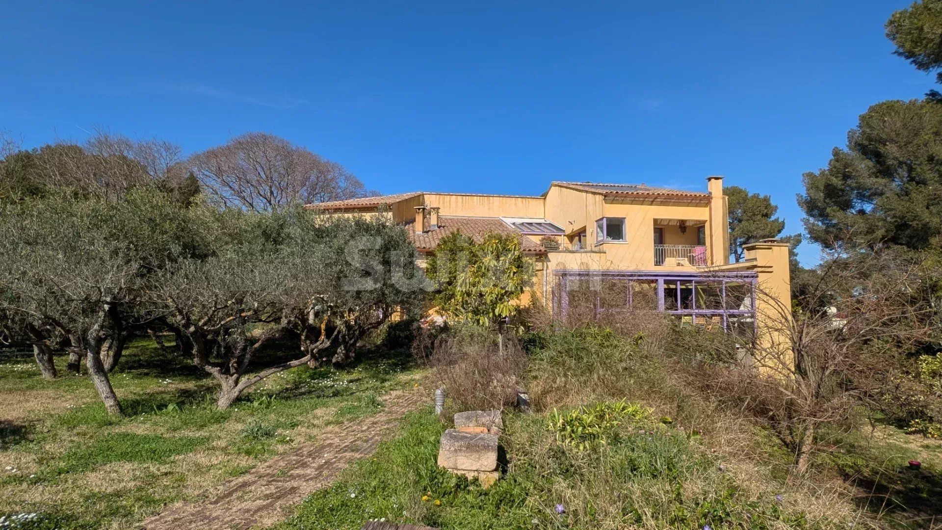 proprietà 8 Camere in vendita su Nîmes (30000)