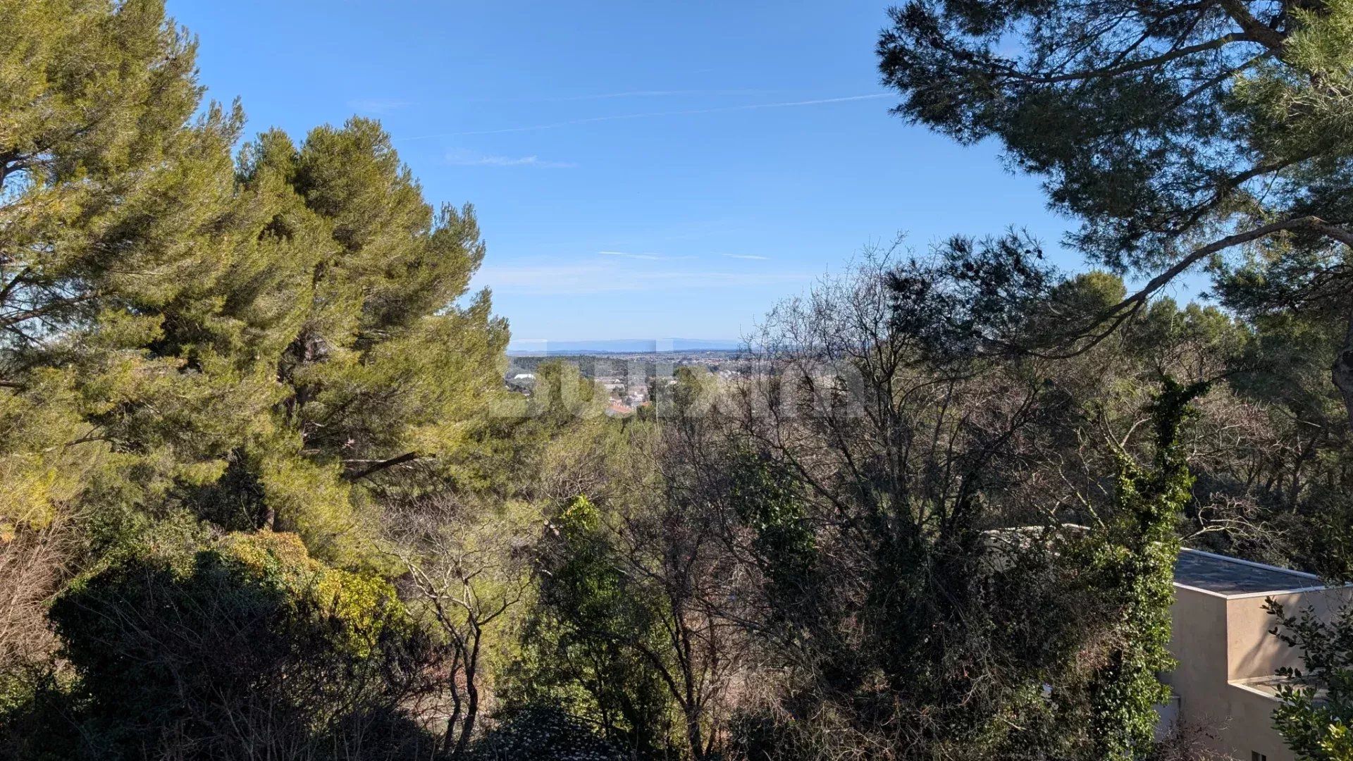 proprietà 8 Camere in vendita su Nîmes (30000)