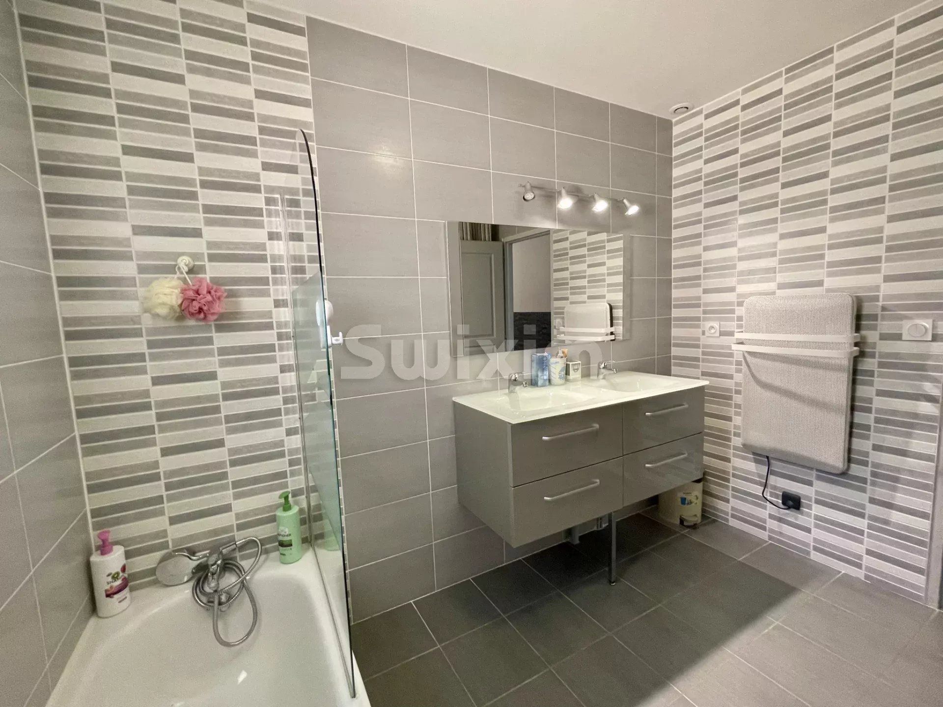 villa 5 Salas en venta en Lamelouze (30110)