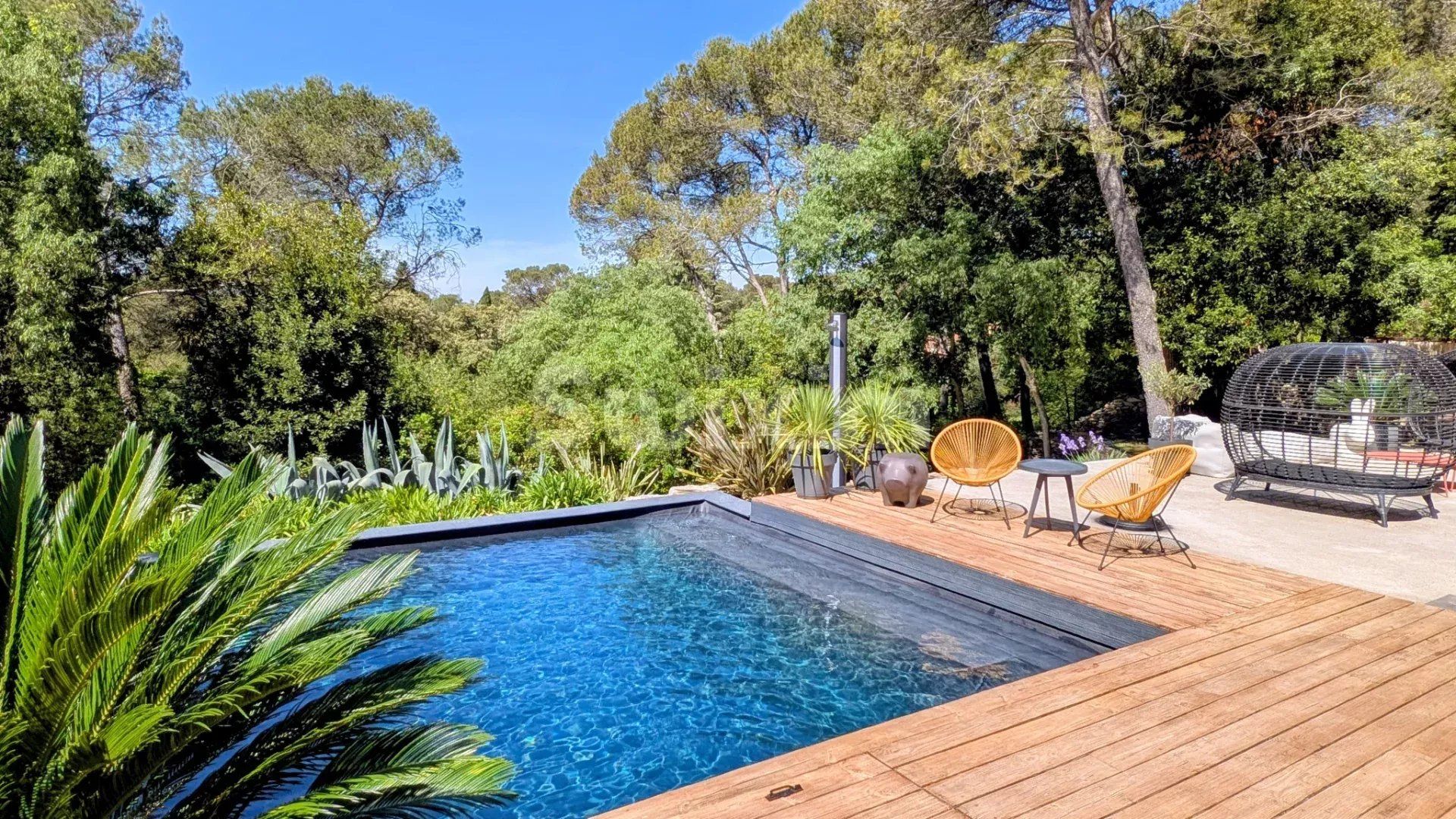 proprietà 5 Camere in vendita su Nîmes (30000)