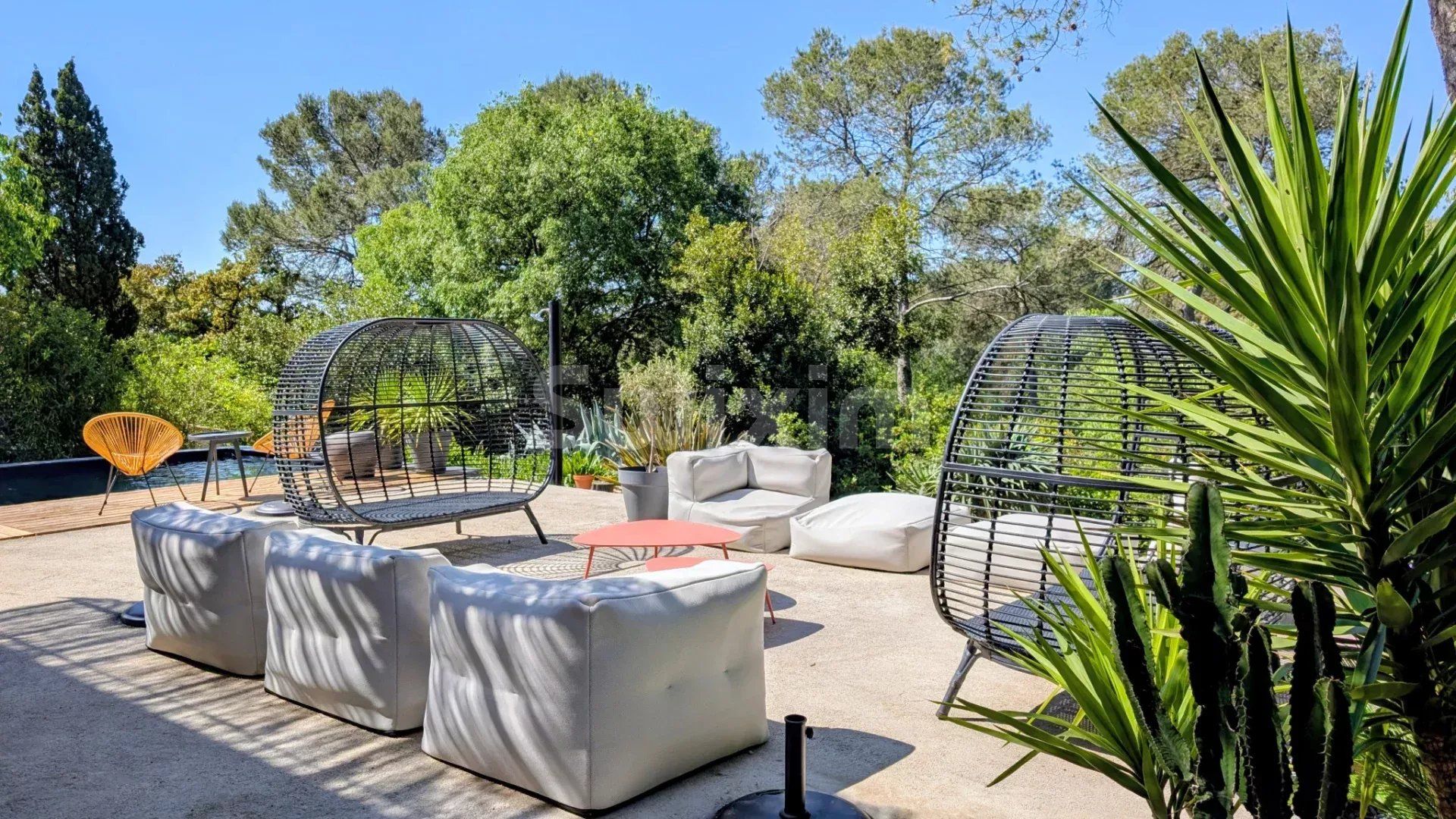 proprietà 5 Camere in vendita su Nîmes (30000)