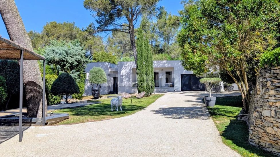 Vendita Proprietà Nîmes 5&nbsp;Camere 162&nbsp;m²
