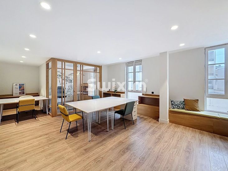 Affitto Locale professionale Bordeaux 1&nbsp;camera 62&nbsp;m²