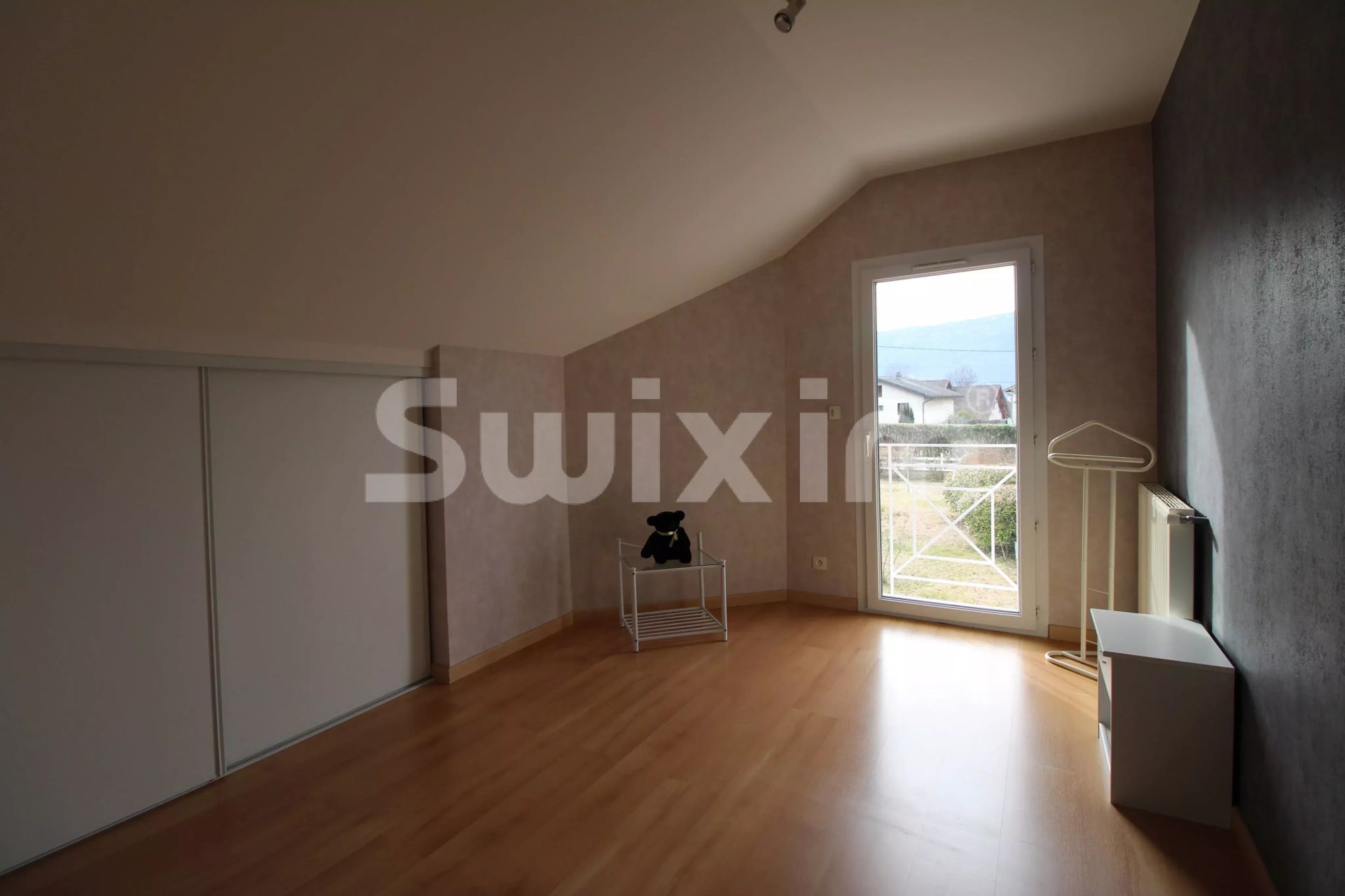 casa 6 Salas en venta en Mouxy (73100)