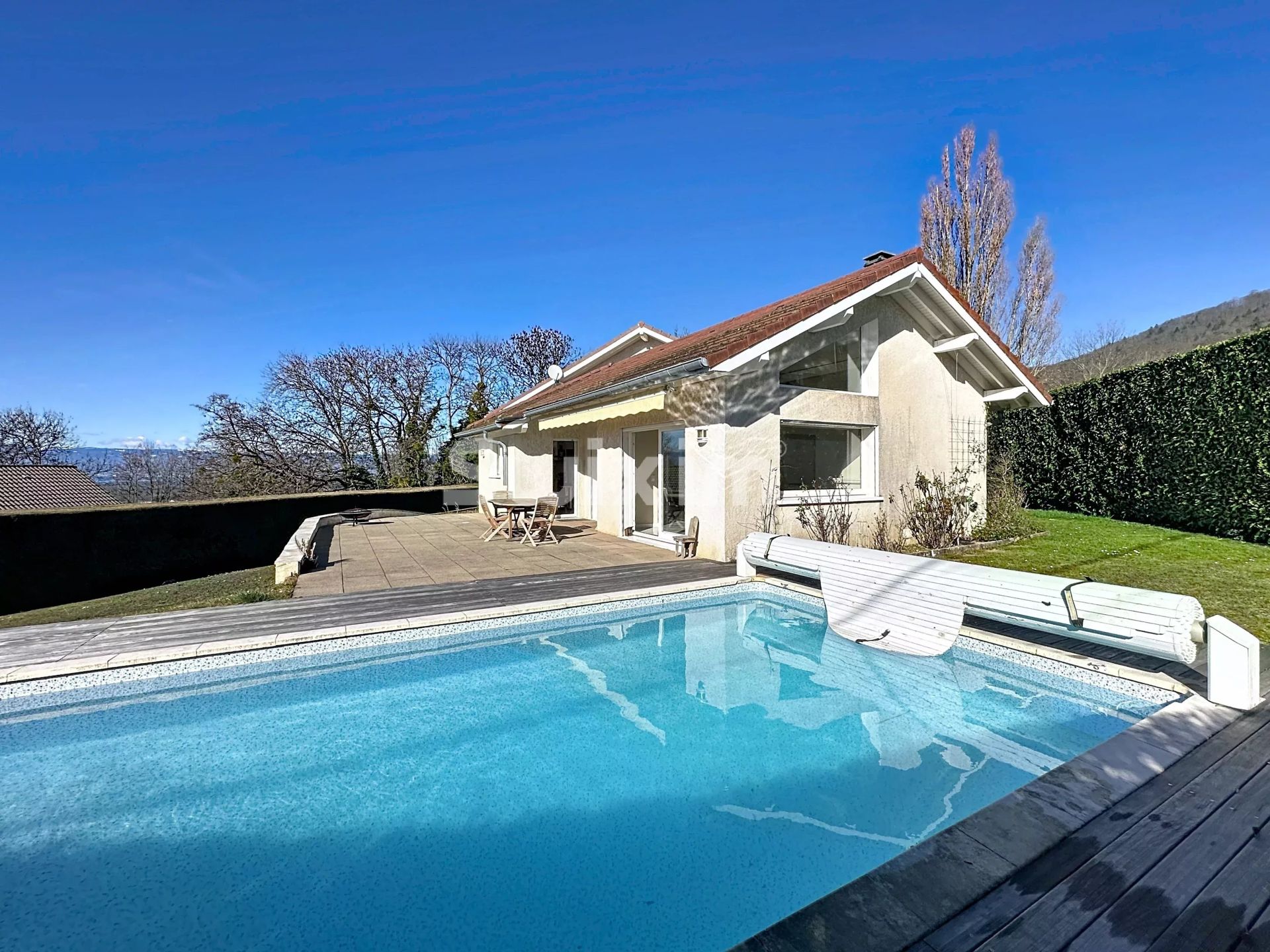 maison 6 Pièces en vente sur Saint-Cergues (74140)