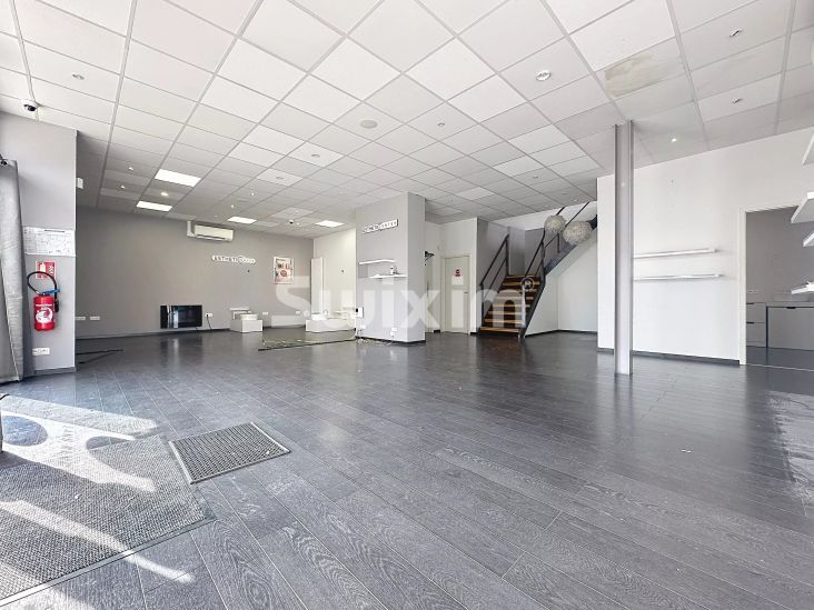 Affitto Locale commerciale Ségny 11&nbsp;Camere 265&nbsp;m²