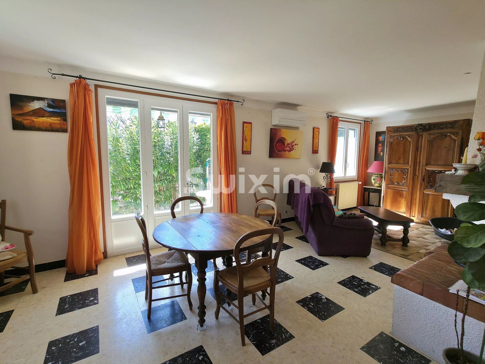 house 5 Rooms for sale on Grignan (26230)