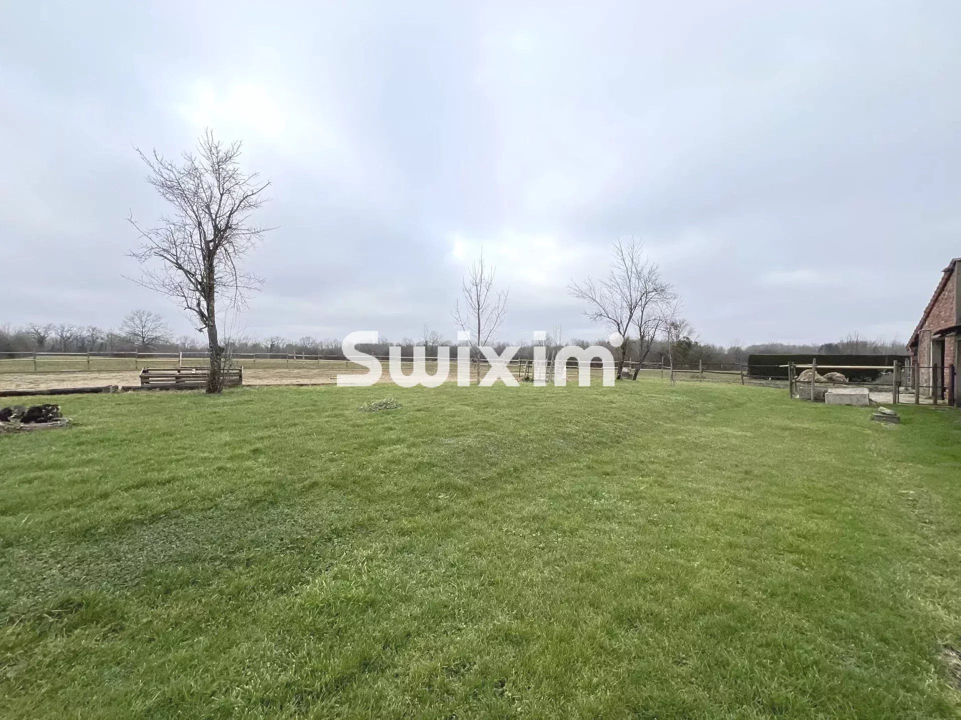 Sale House Lons-le-Saunier 5&nbsp;Rooms 200&nbsp;m²