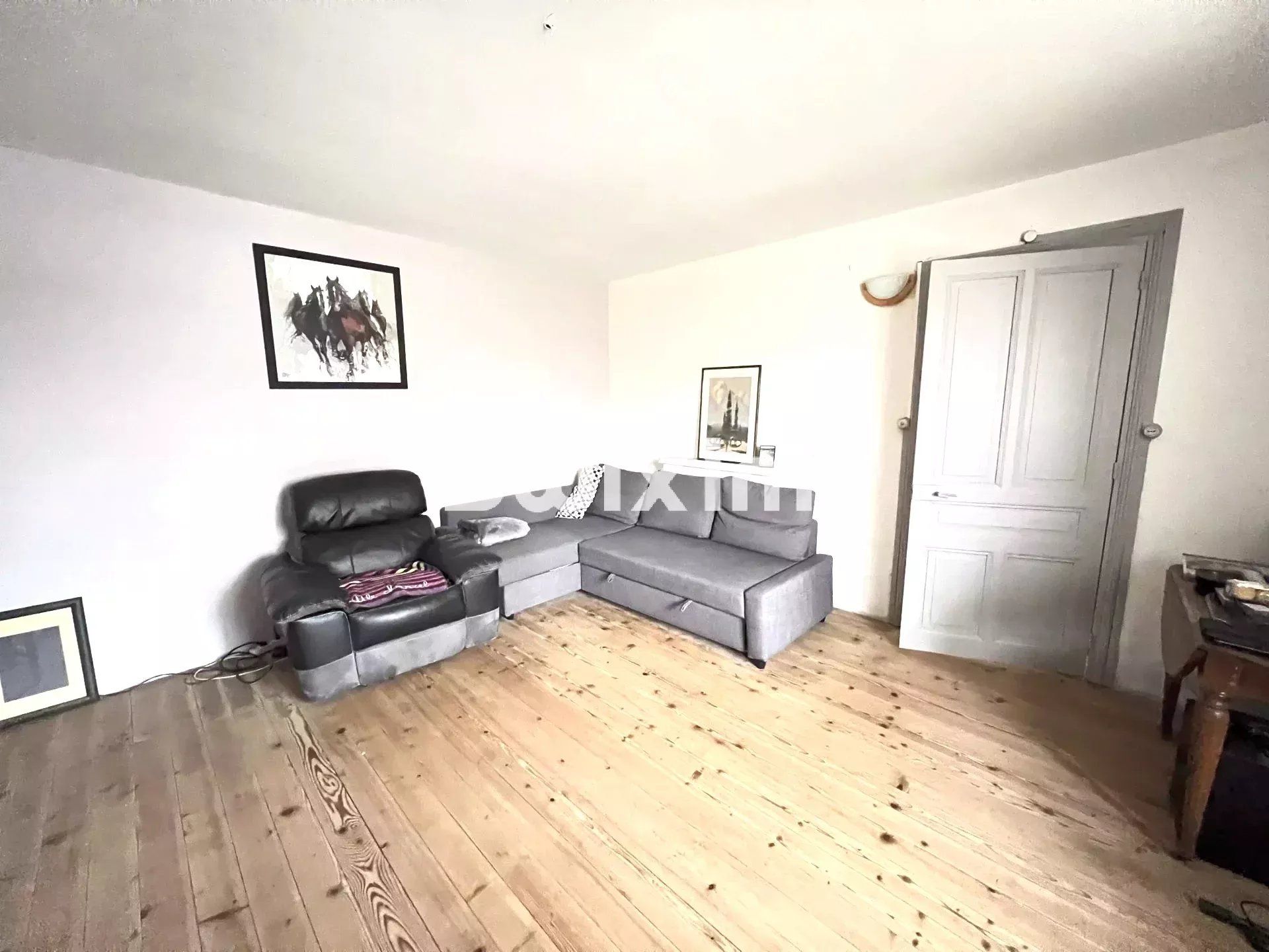 Sale House Lons-le-Saunier 5&nbsp;Rooms 200&nbsp;m²