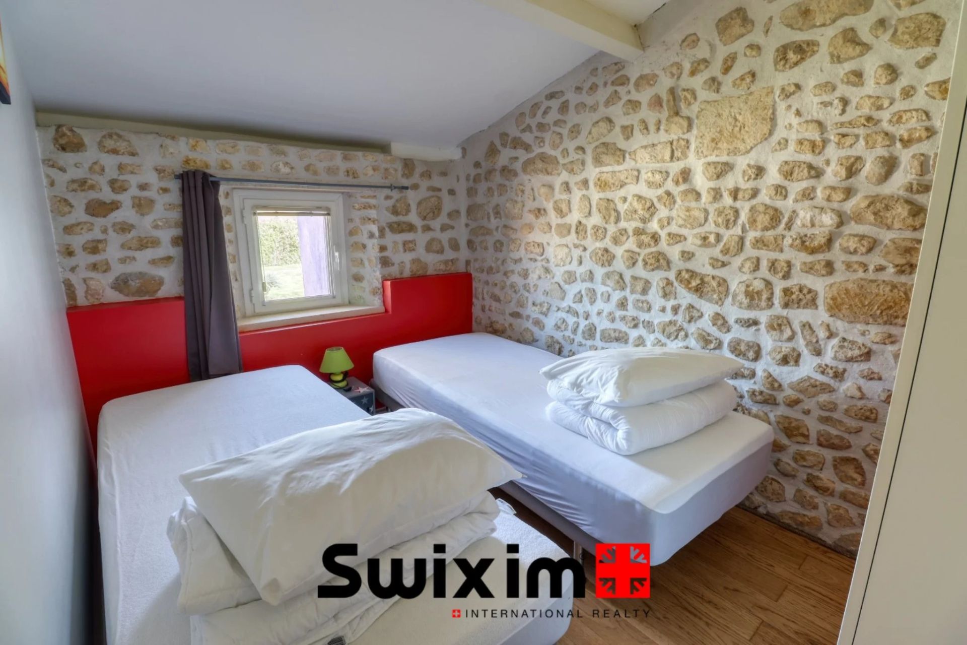 house 5 Rooms for rent on Saint-Germain-d'Esteuil (33340)