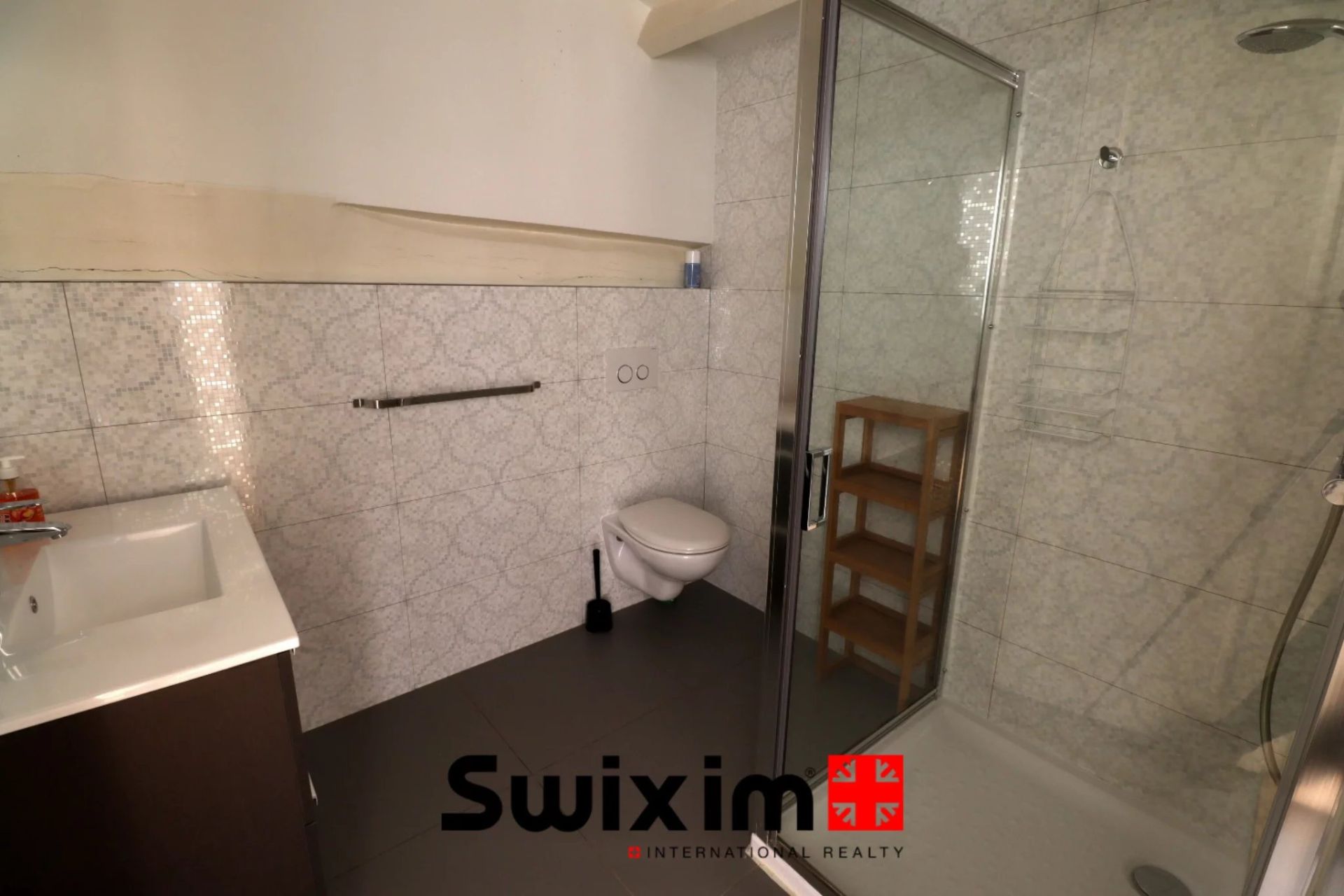 house 5 Rooms for rent on Saint-Germain-d'Esteuil (33340)