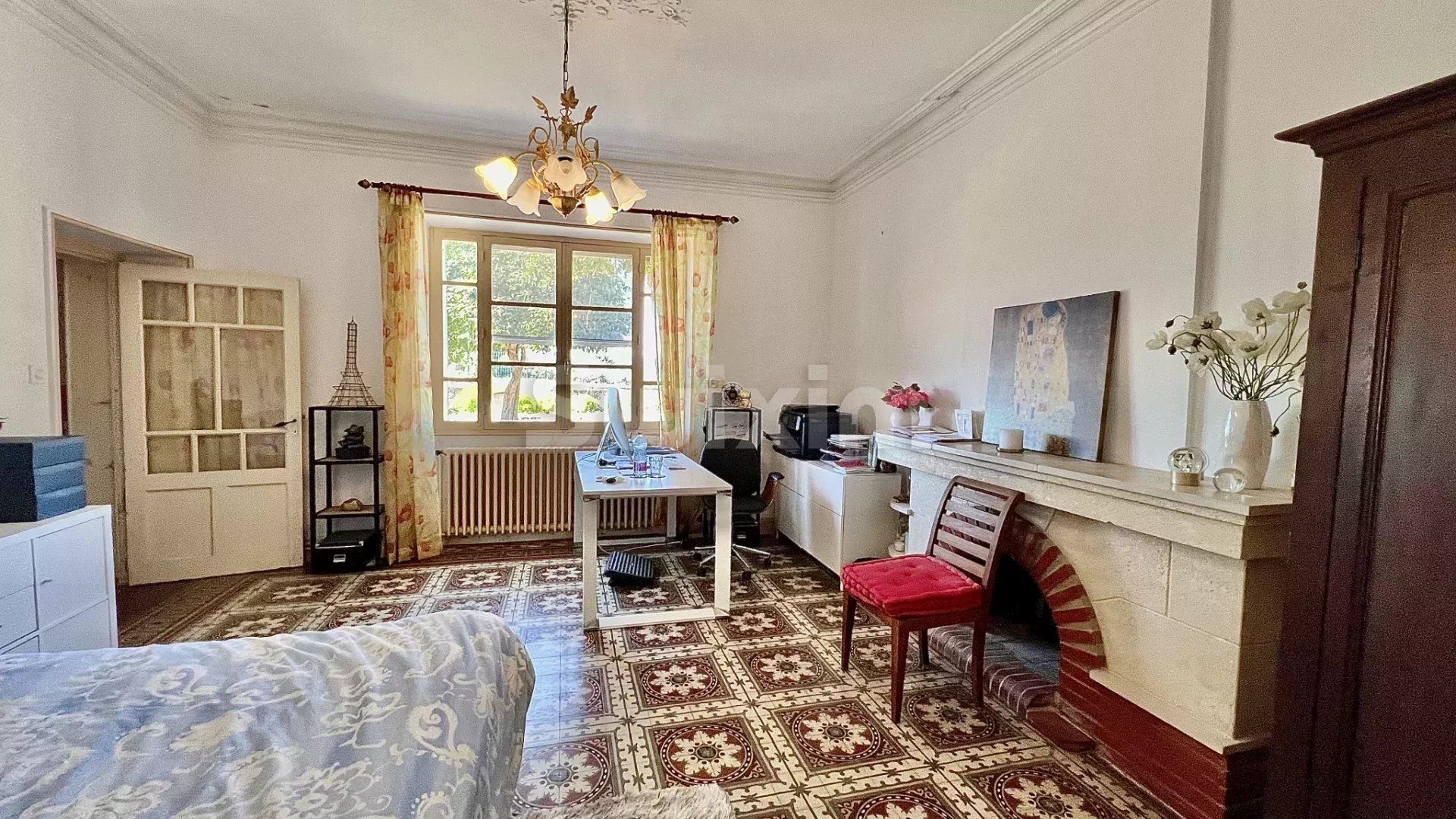 propriedade 15 Quartos para venda sobre Bagnols-sur-Cèze (30200)