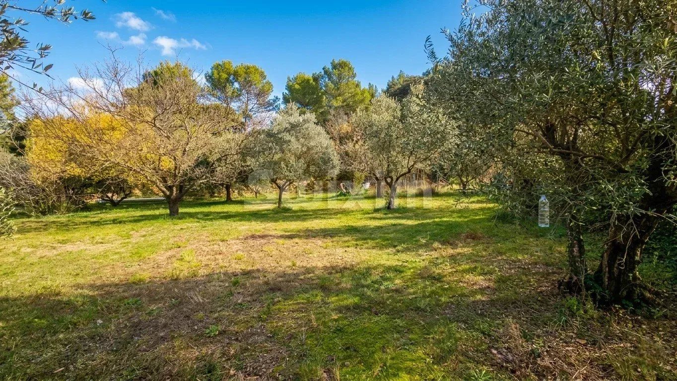 land for sale on Castillon-du-Gard (30210)