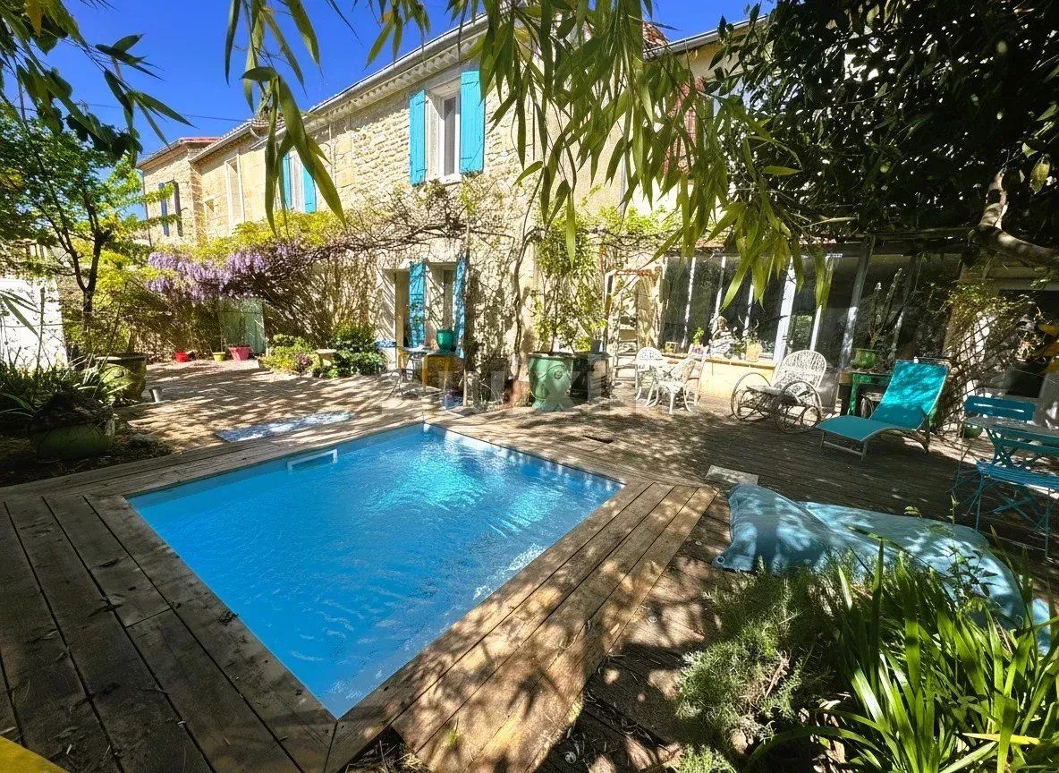 casa 6 Camere in vendita su Aujargues (30250)