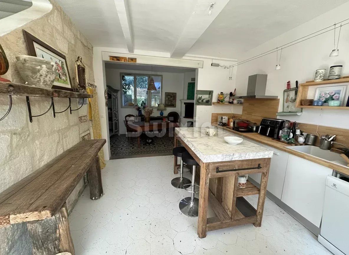 casa 6 Camere in vendita su Aujargues (30250)
