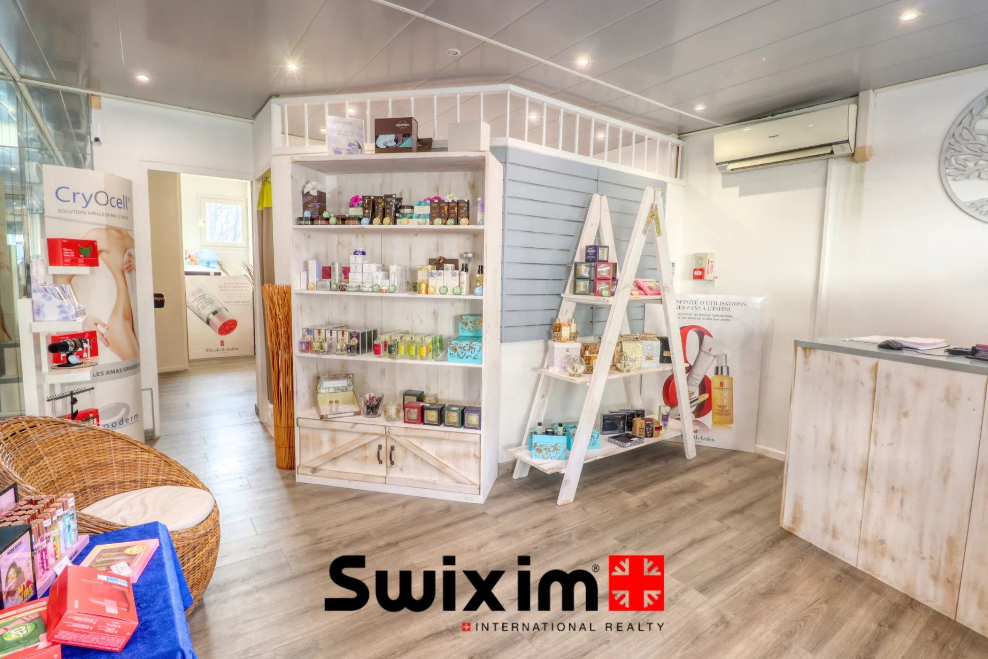 Sale Commercial local Martignas-sur-Jalle 75&nbsp;m²