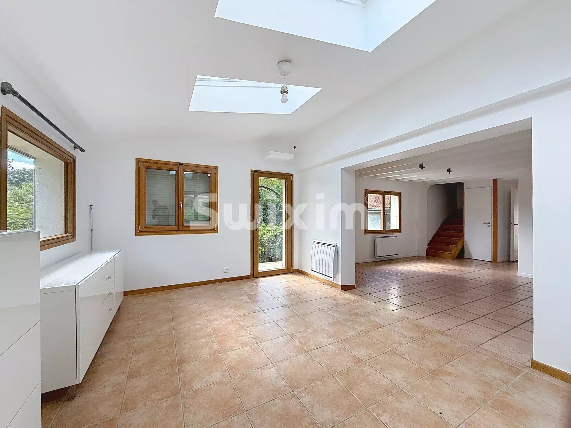 casa 7 Camere in vendita su Divonne-les-Bains (01220)