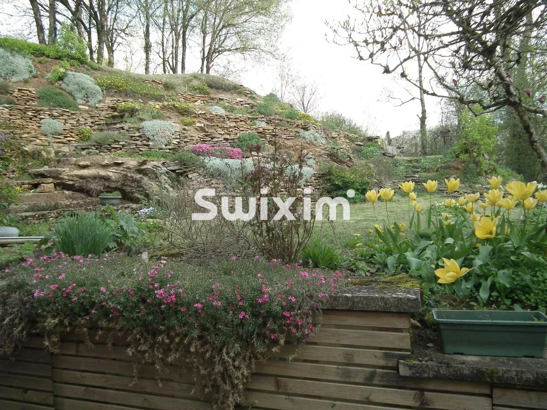 haus 7 Zimmer zum verkauf auf Lons-le-Saunier (39000)