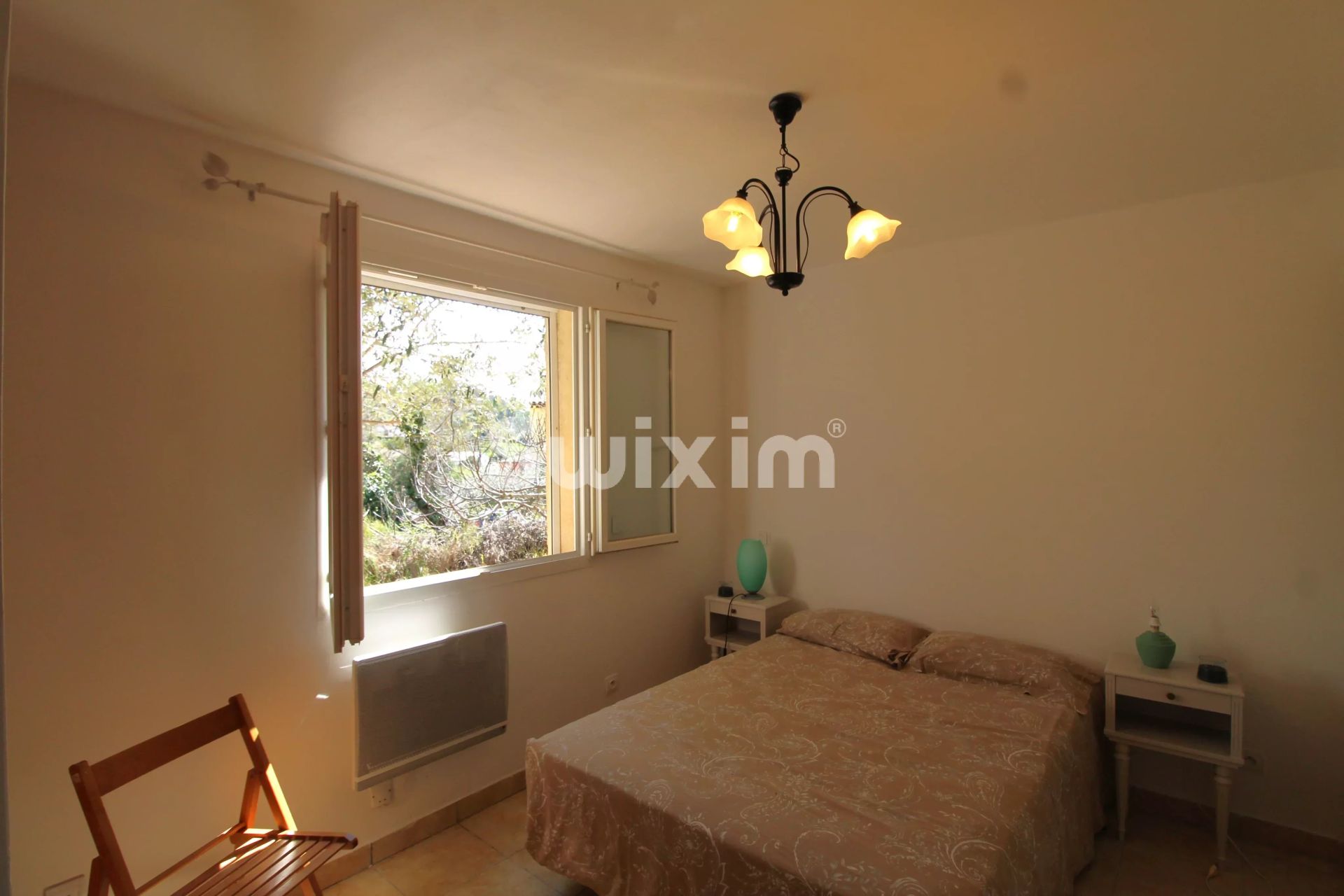 villa 8 Camere in vendita su Saint-Paul-en-Forêt (83440)