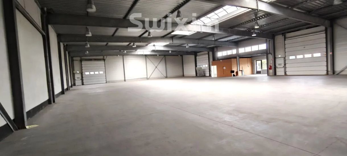 Venta Locale de actividad Sélestat 1000&nbsp;m²