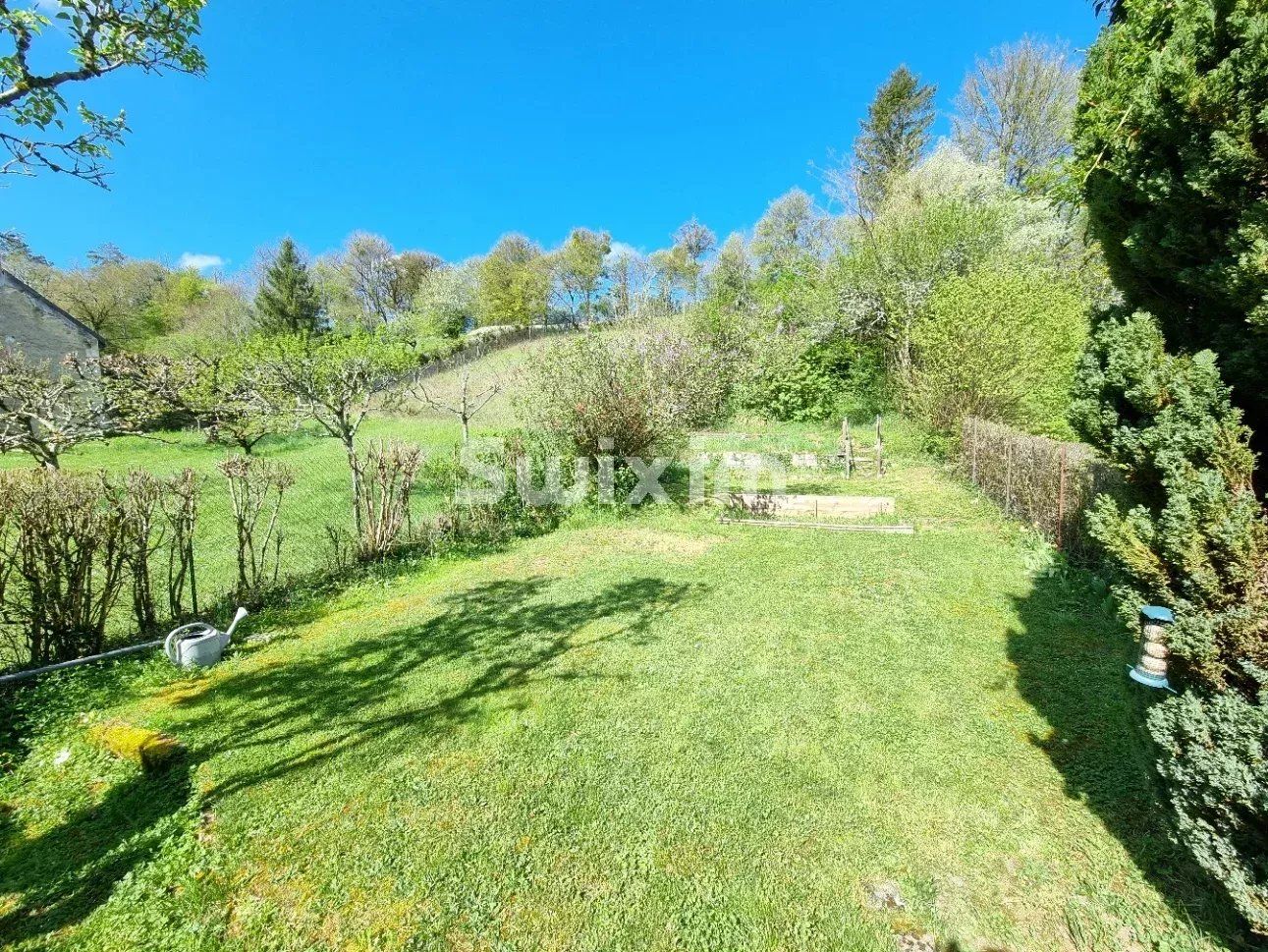 casa 9 Camere in vendita su Asnières-sous-Bois (89660)