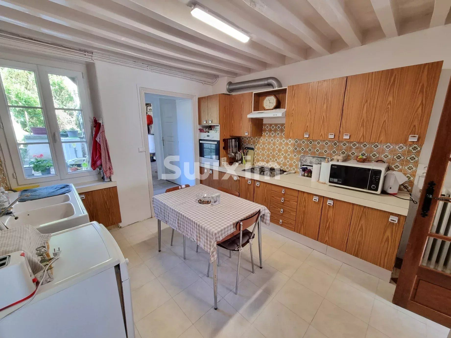 casa 9 Camere in vendita su Asnières-sous-Bois (89660)